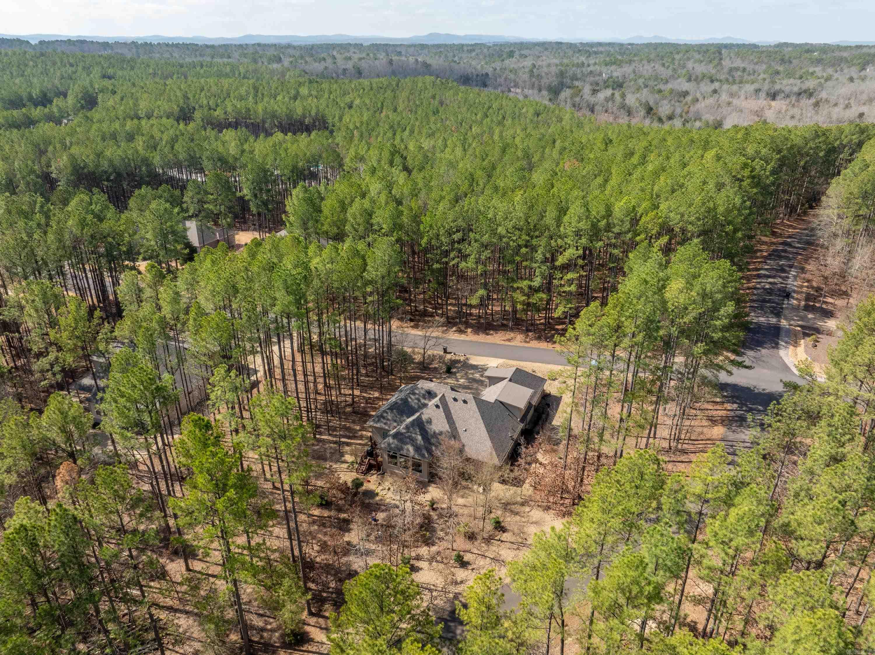 16  Alabanza Ln  Hot Springs Village, AR