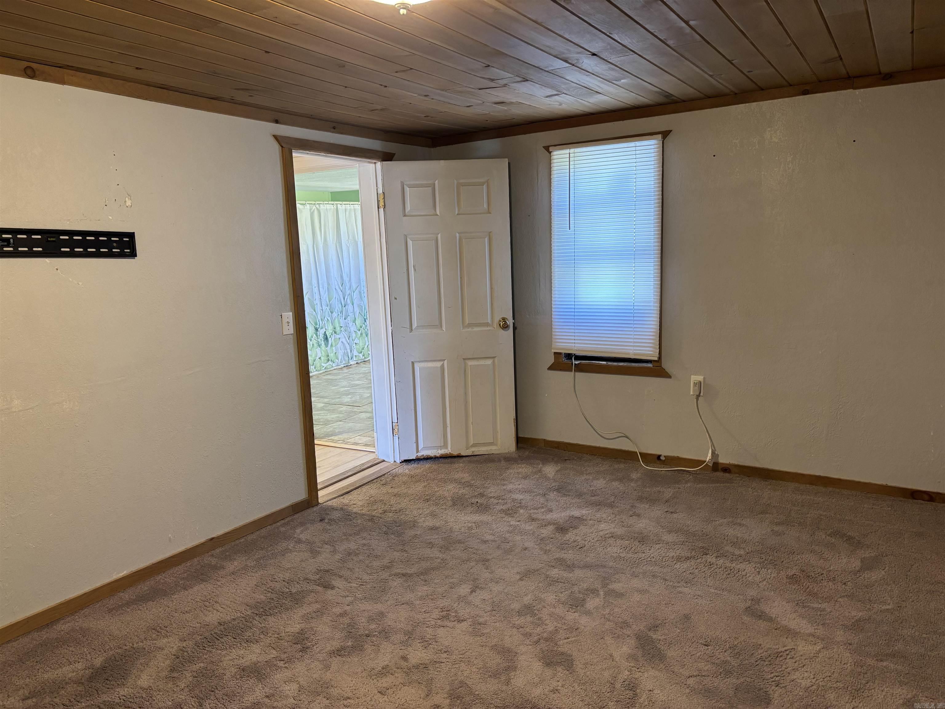 591  Main  Pleasant Plains, AR
