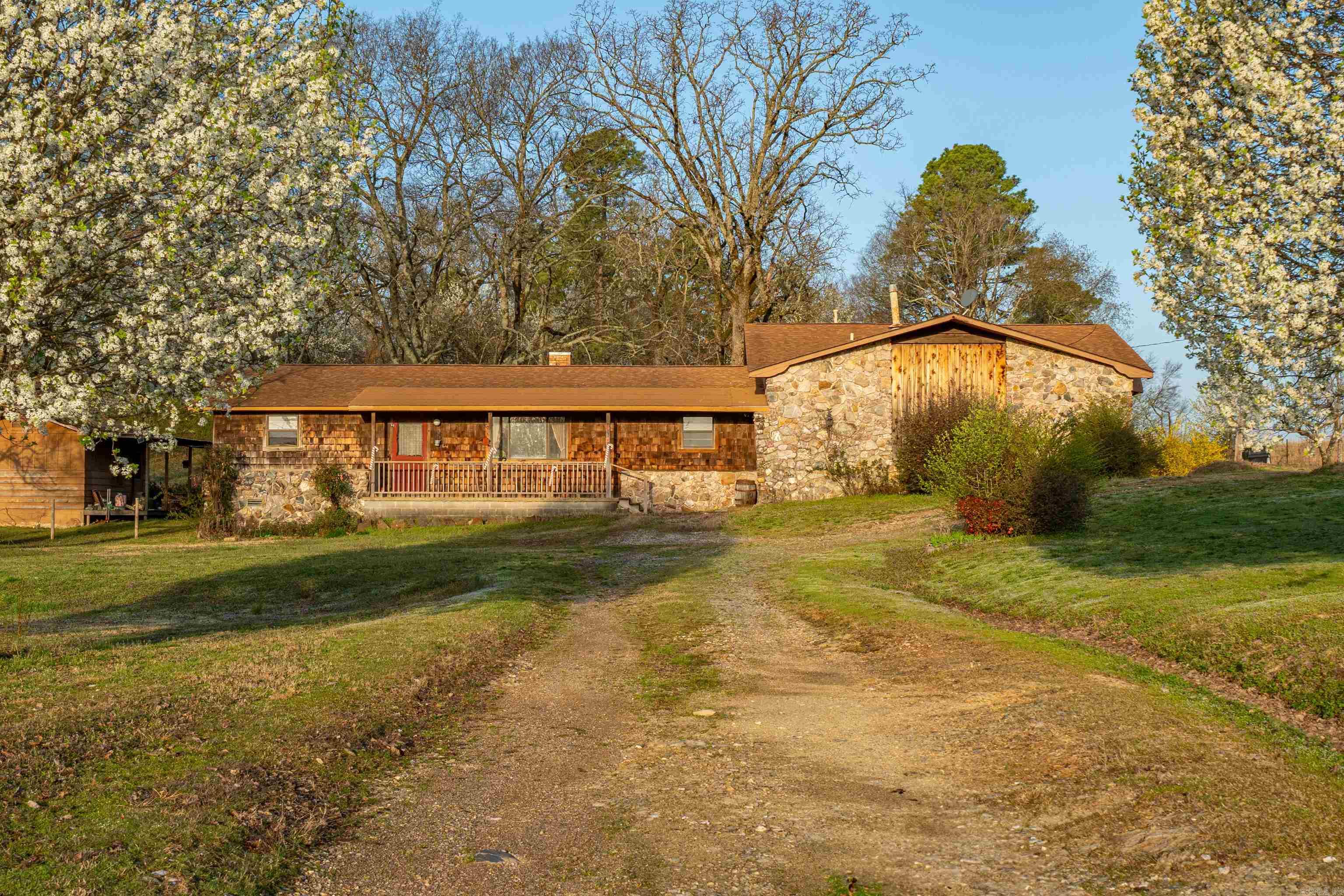 2747  Spring  Hot Springs, AR