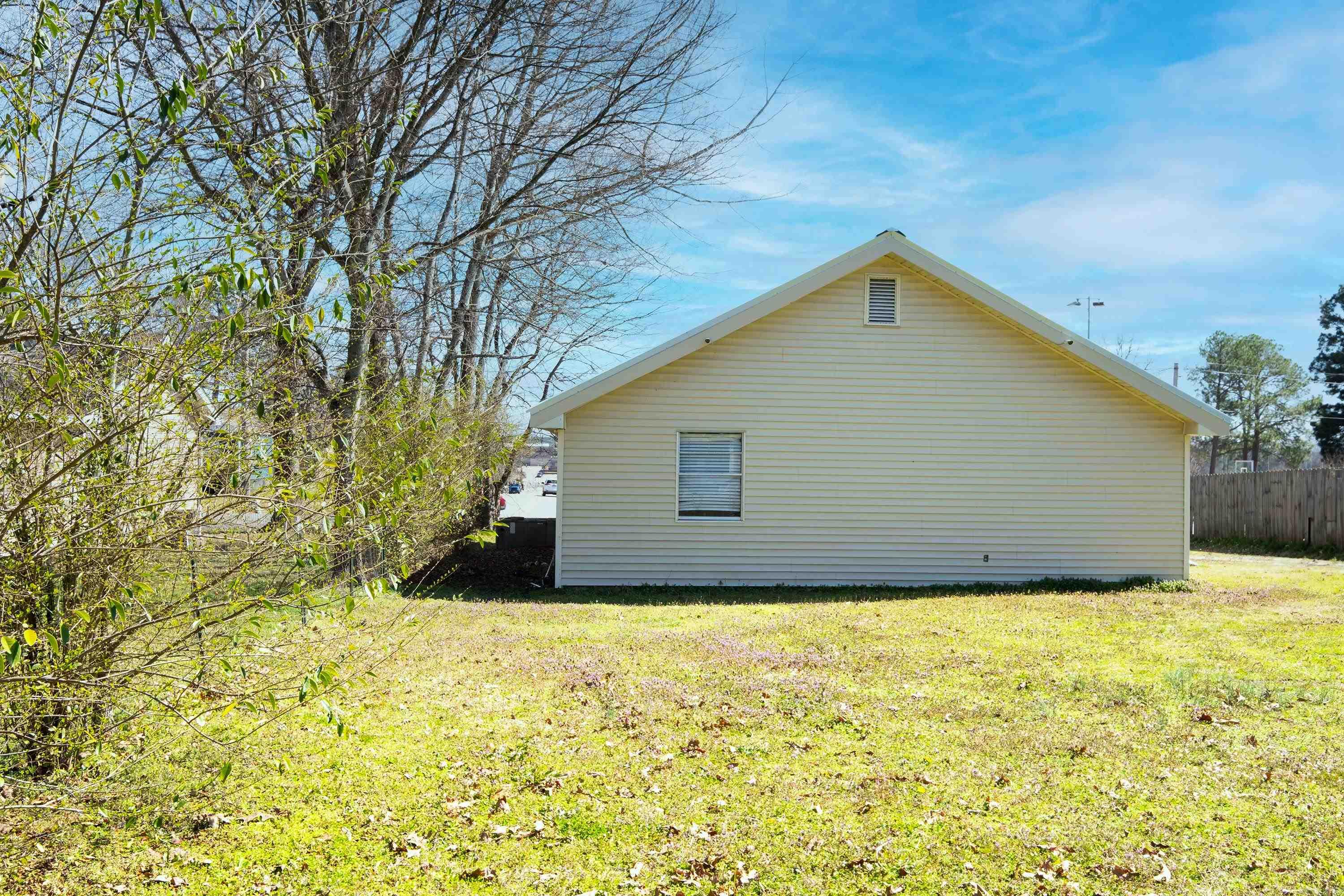 108 N Fourth  Benton, AR