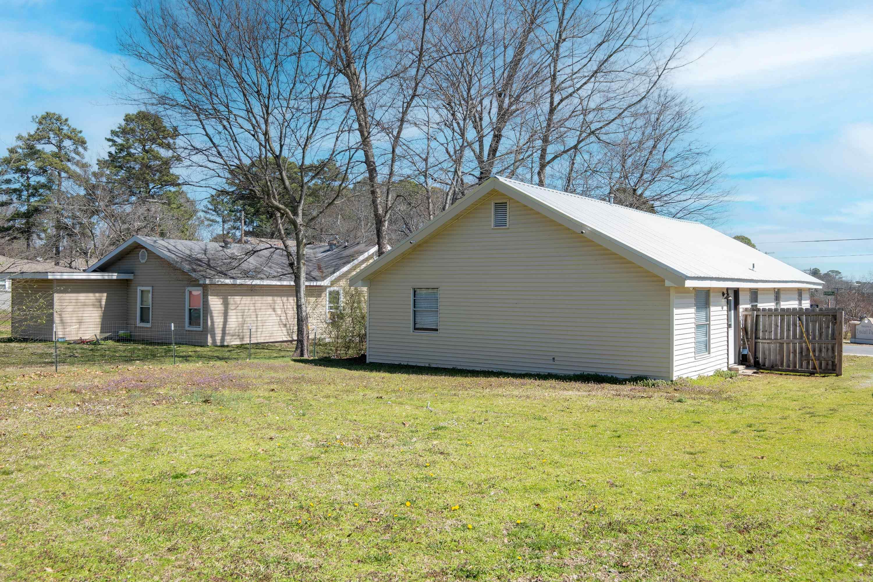 108 N Fourth  Benton, AR