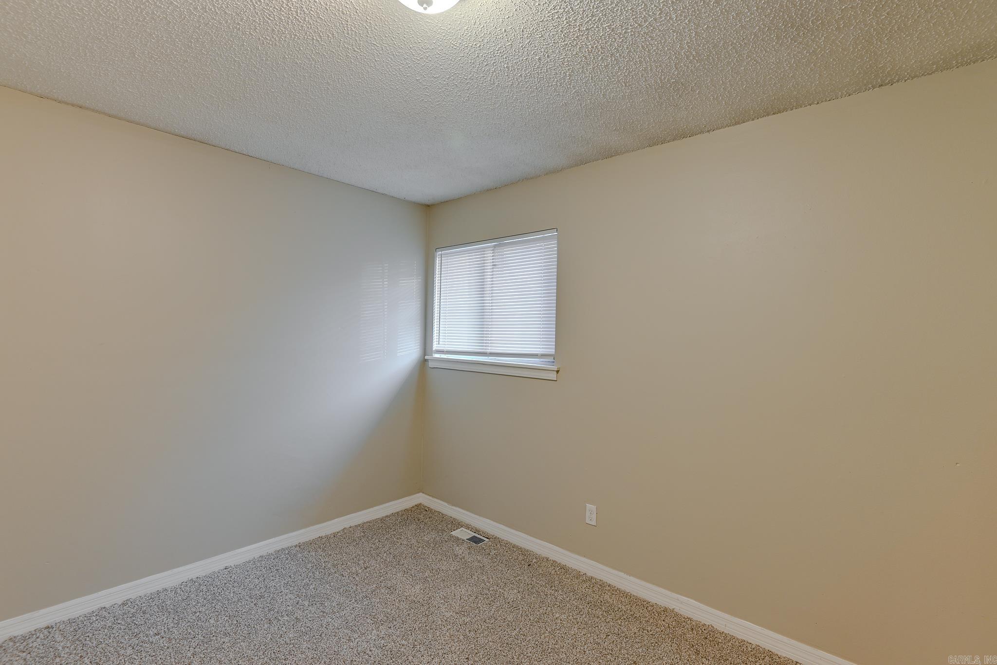 213  Santa Fe Trl  Little Rock, AR