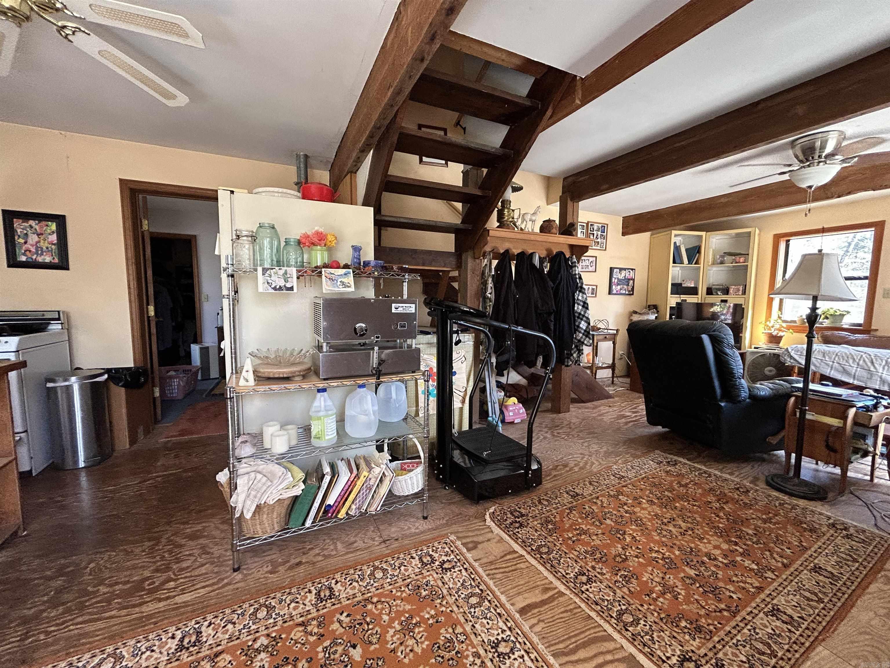 207  Marpen  Clinton, AR
