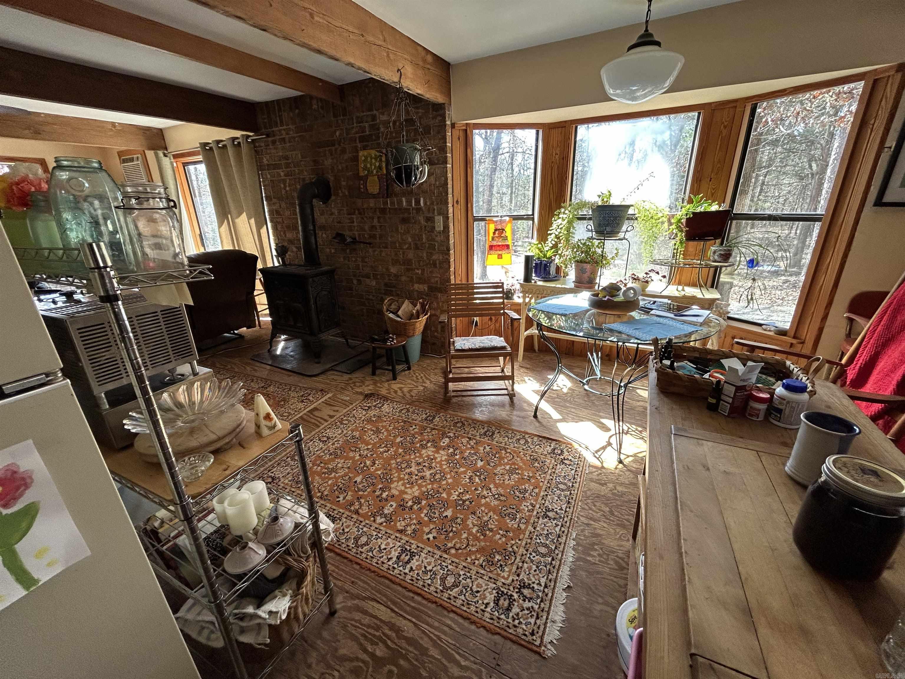 207  Marpen  Clinton, AR