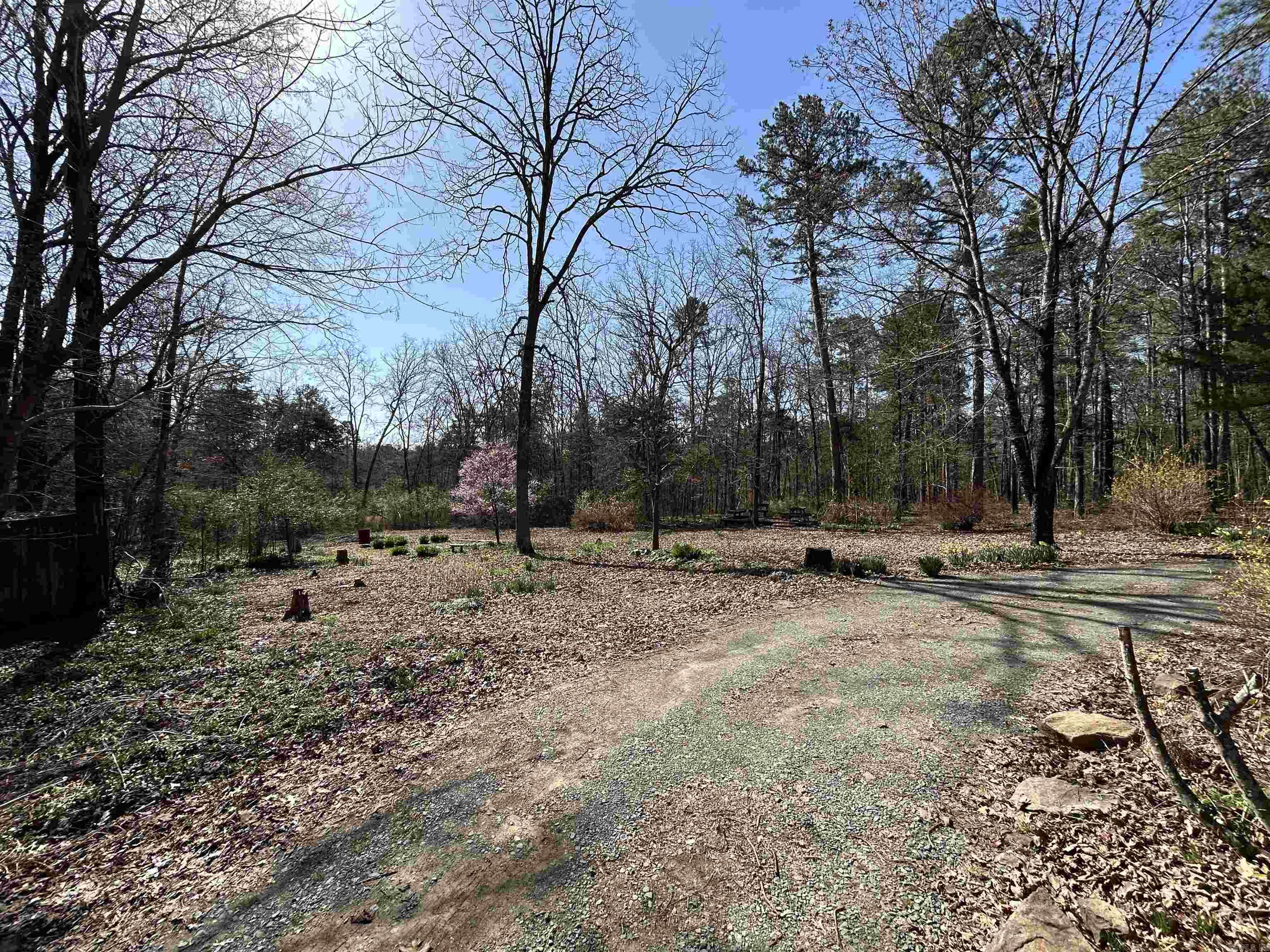 207  Marpen  Clinton, AR