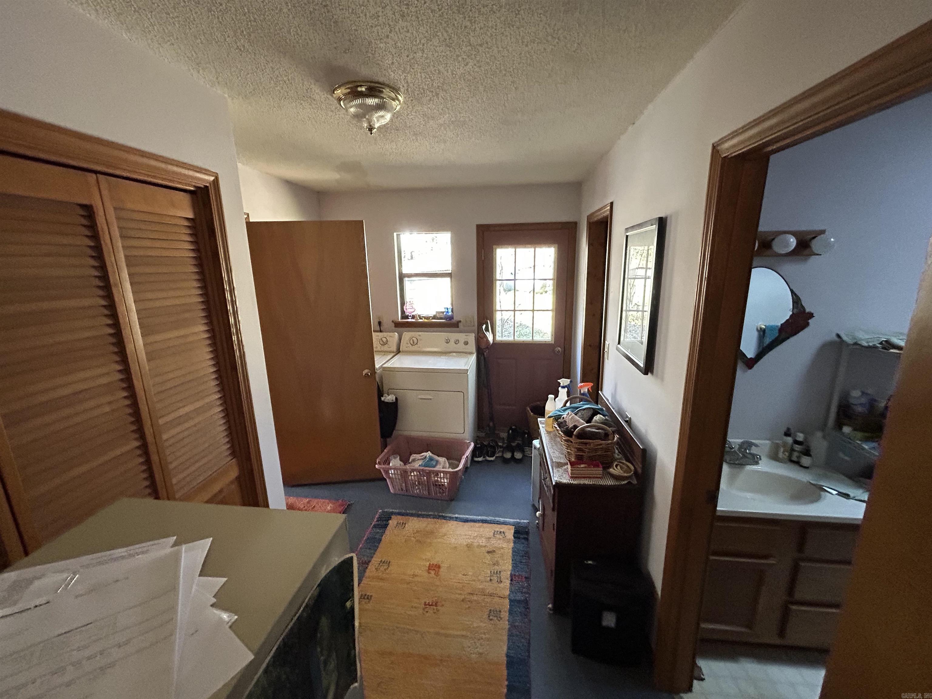 207  Marpen  Clinton, AR