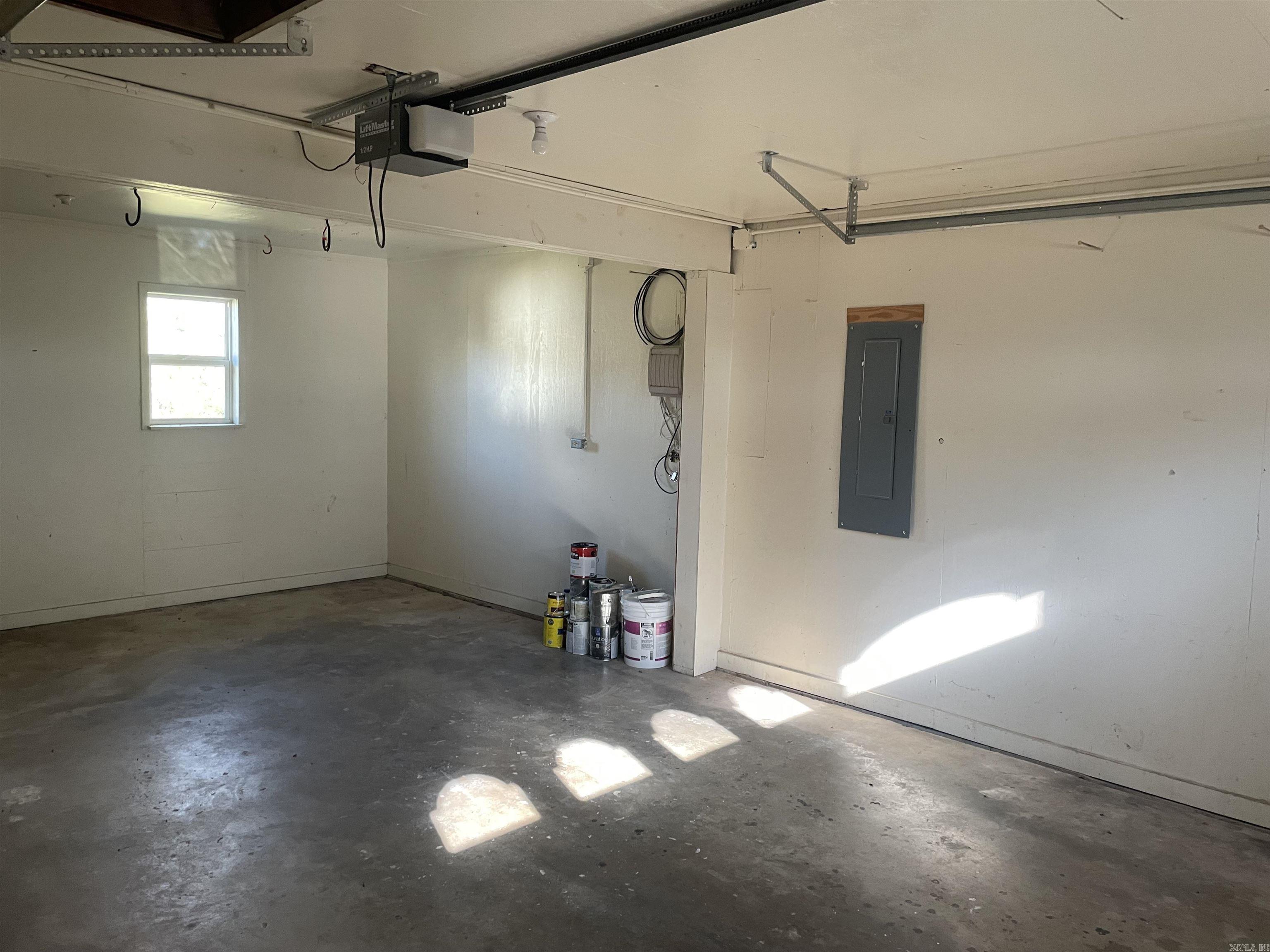 82  Herpel Road  Mountain View, AR