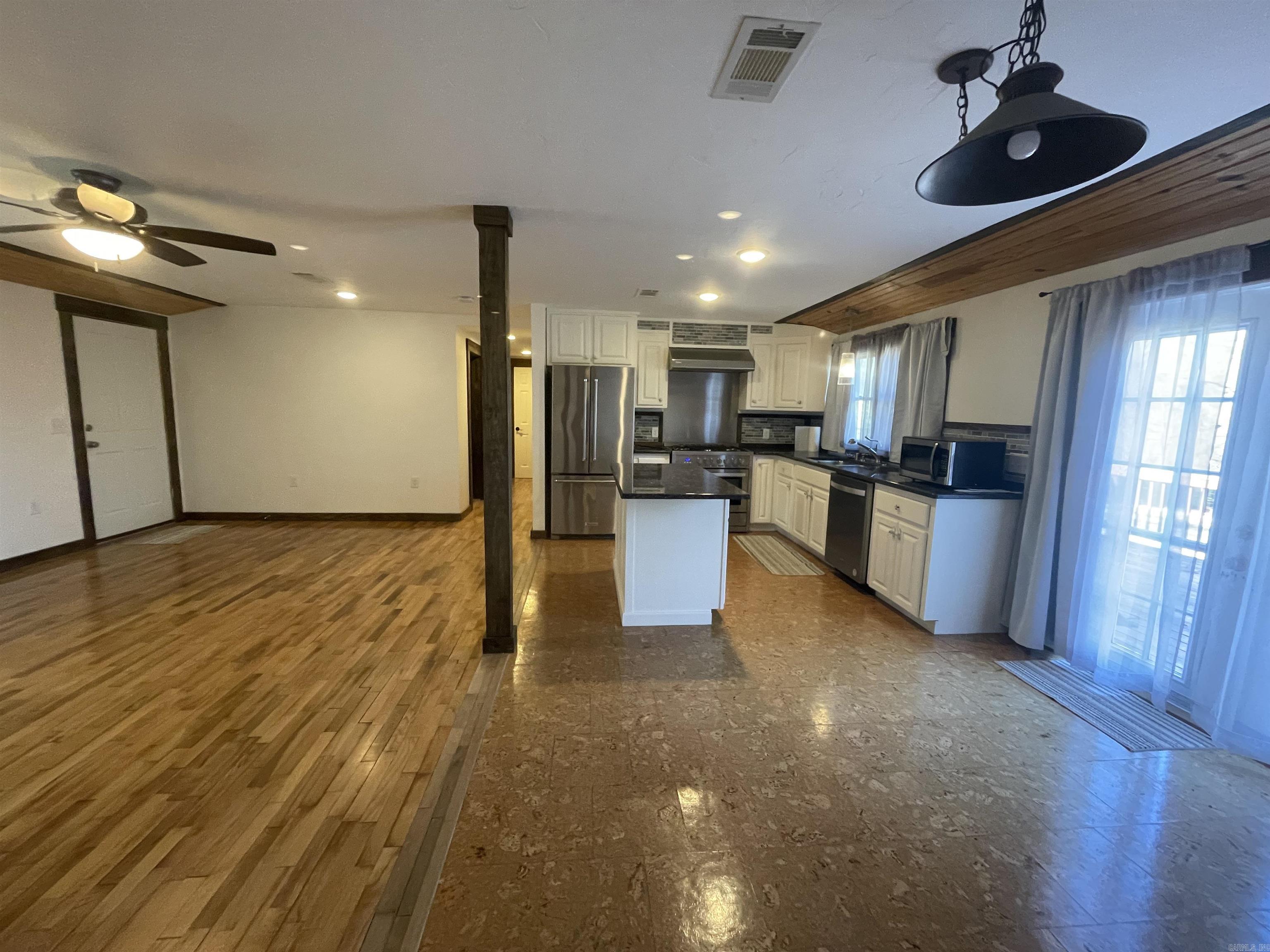82  Herpel Road  Mountain View, AR