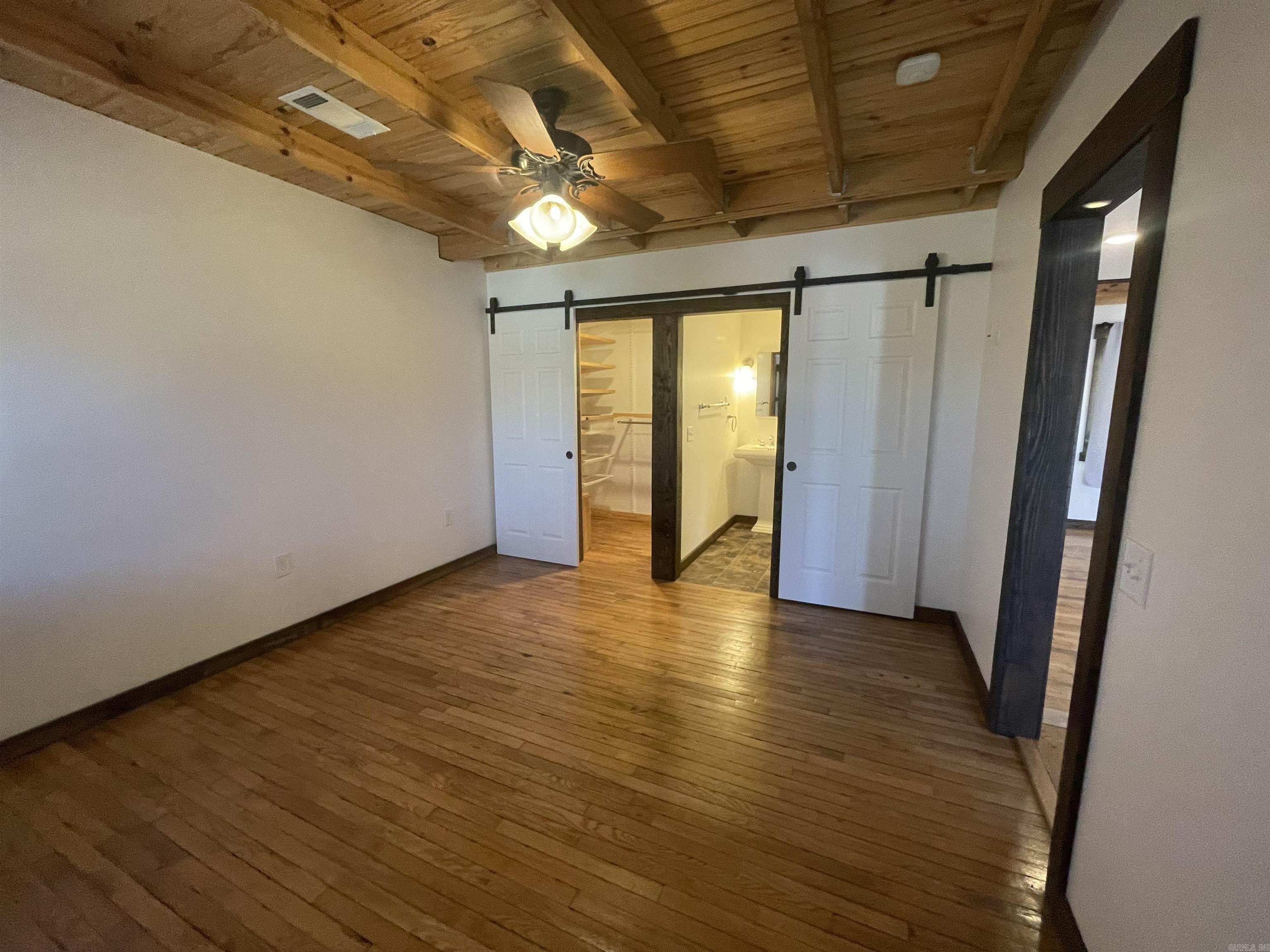 82  Herpel Road  Mountain View, AR