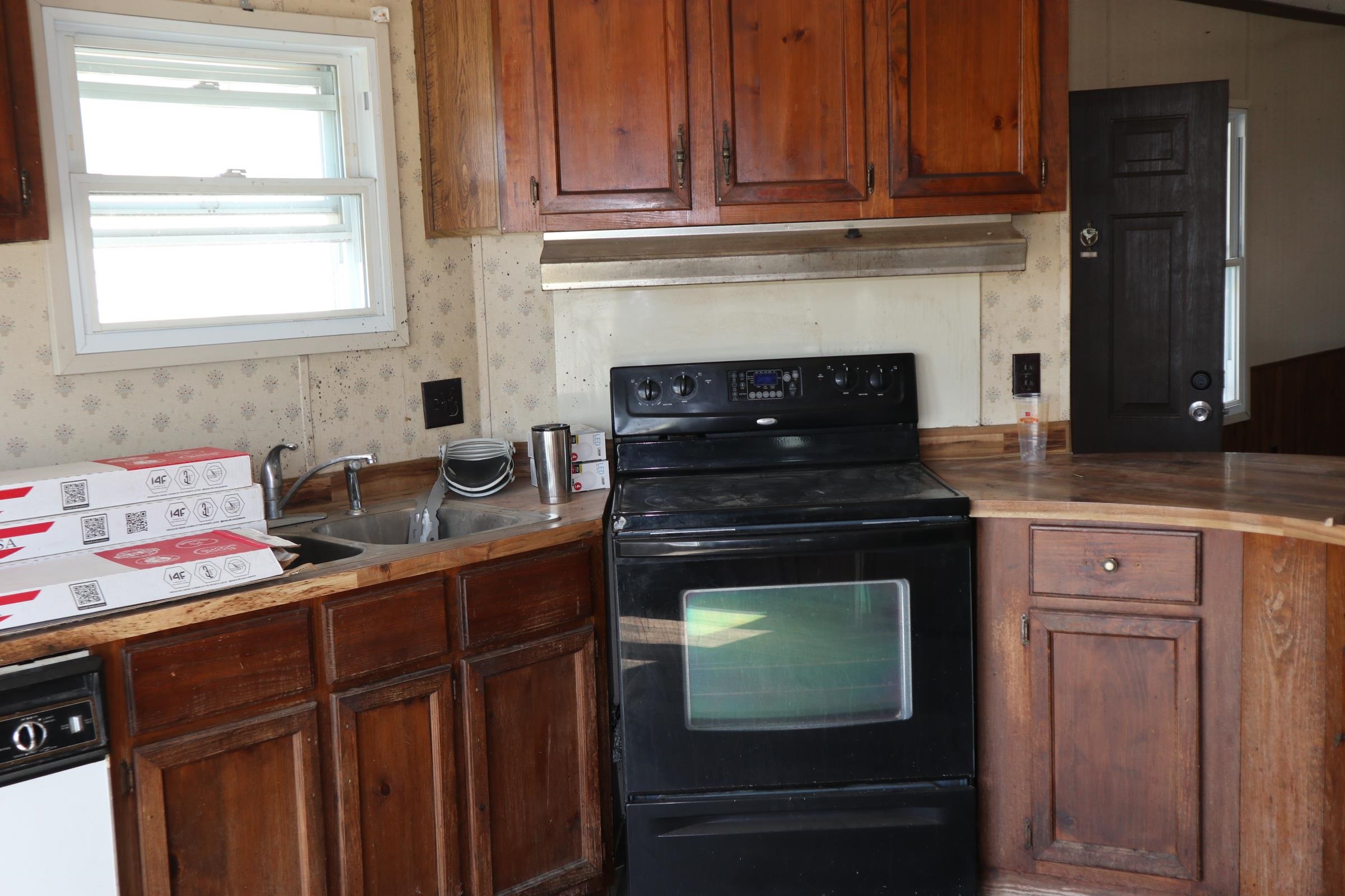 12942  Hwy 62/412 E  Ash Flat, AR
