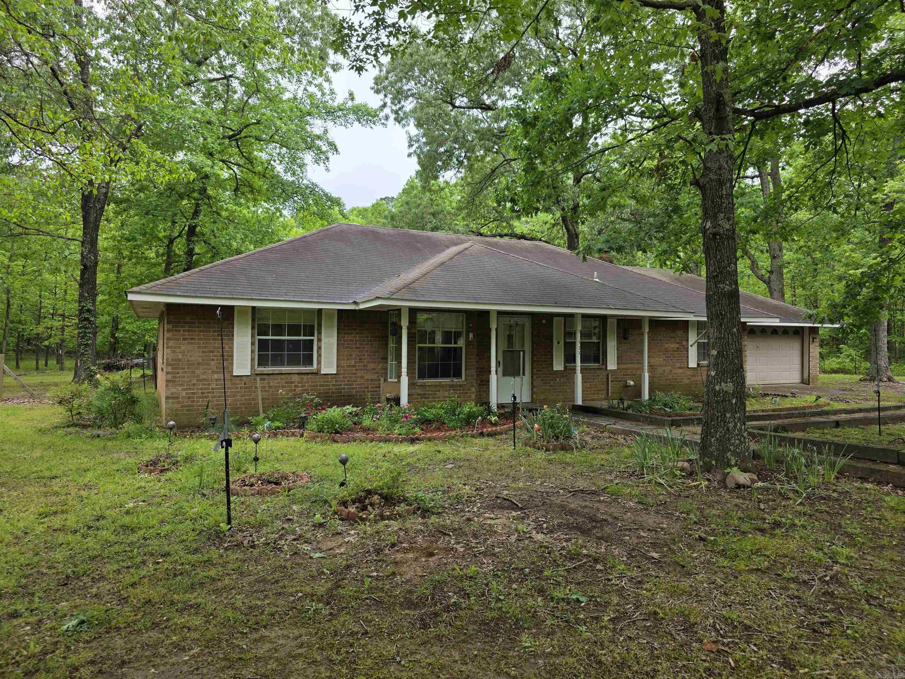 123  Folsom  Mena, AR