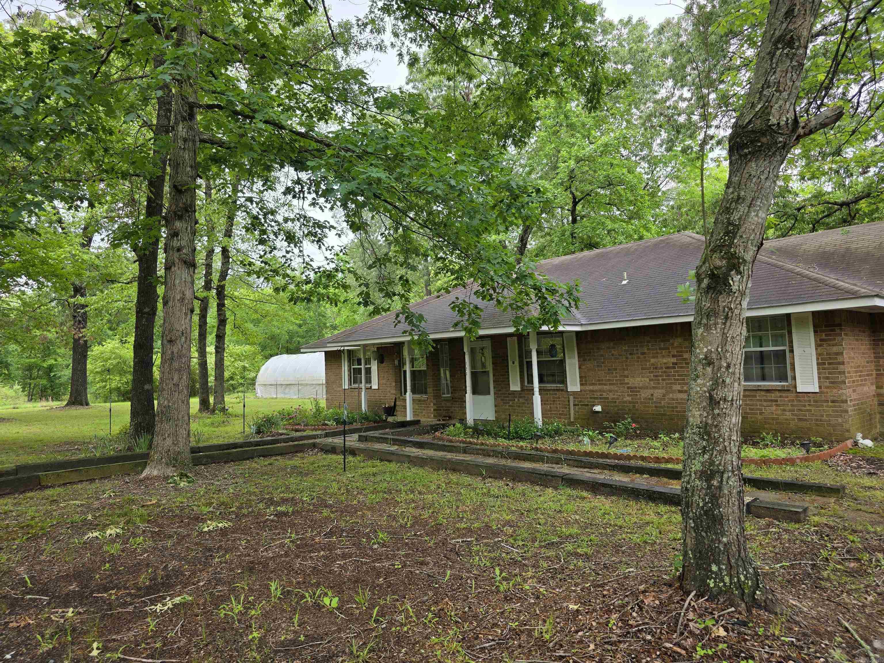 123  Folsom  Mena, AR
