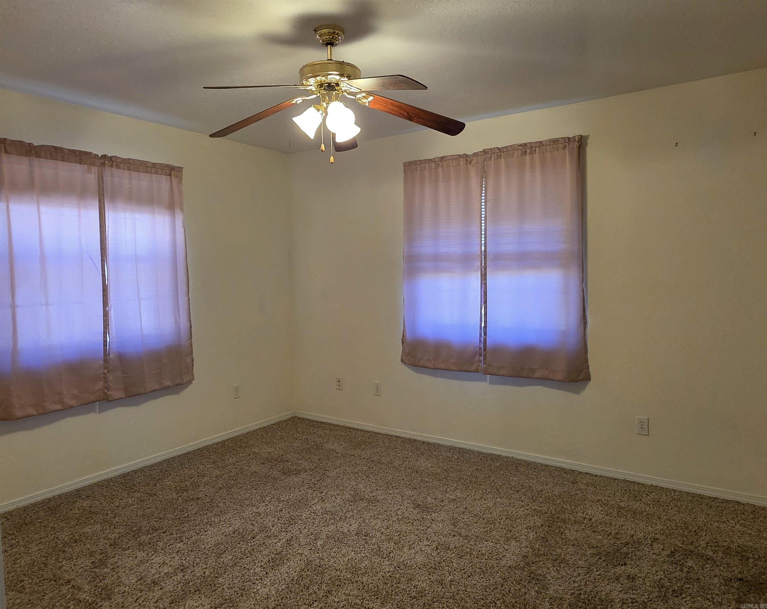 123  Folsom  Mena, AR