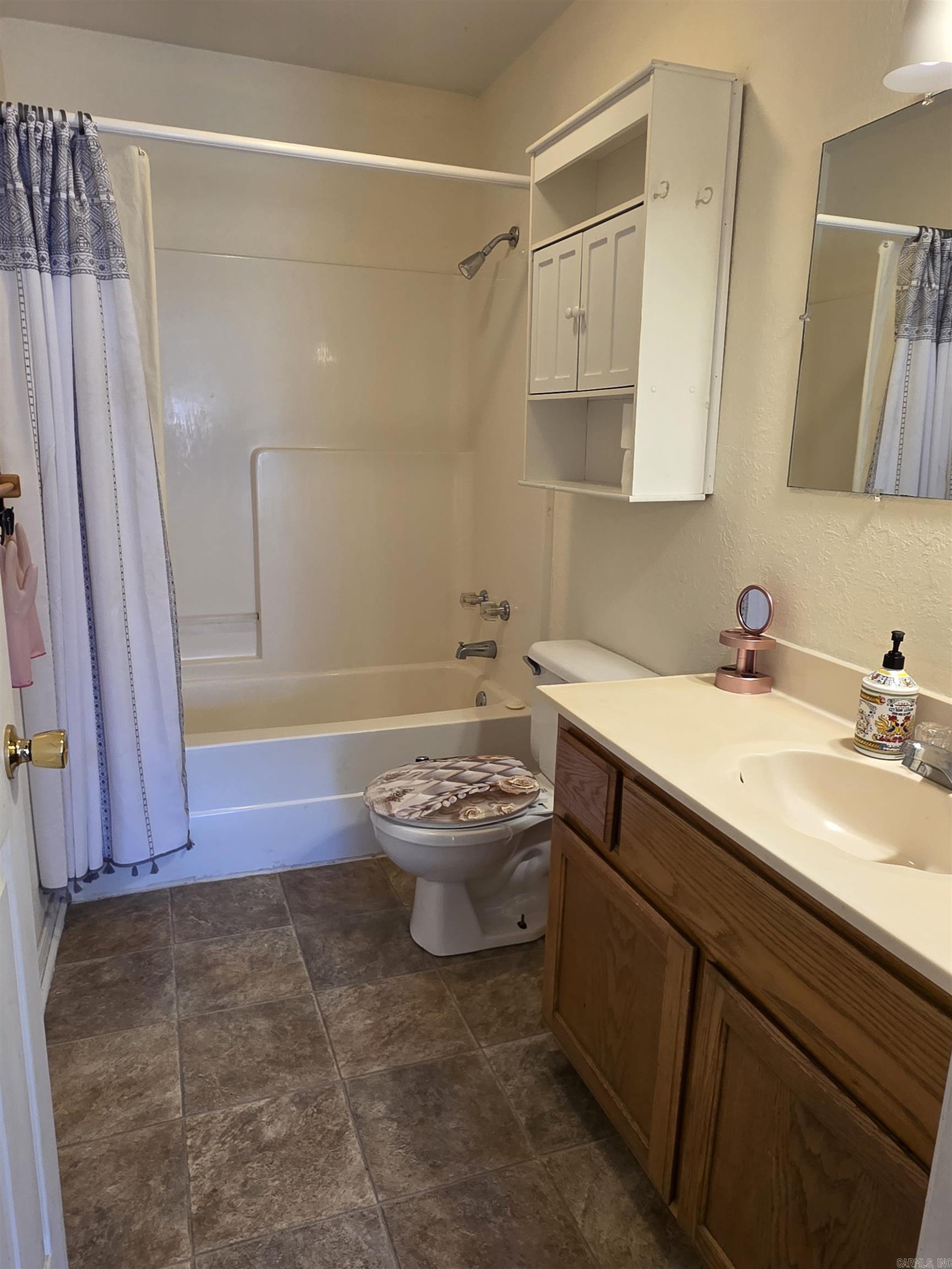 123  Folsom  Mena, AR