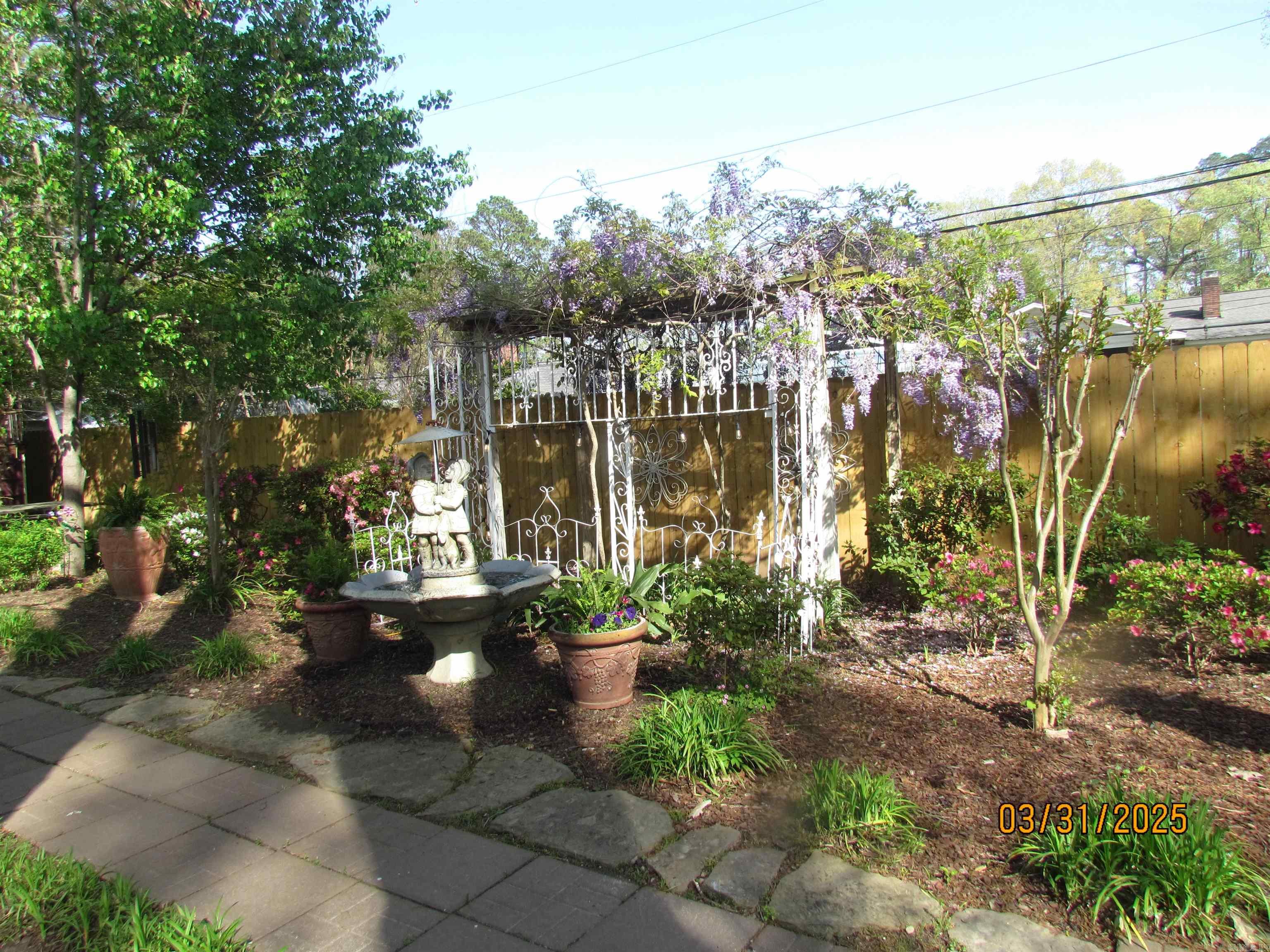 1415  Chestnut  Crossett, AR