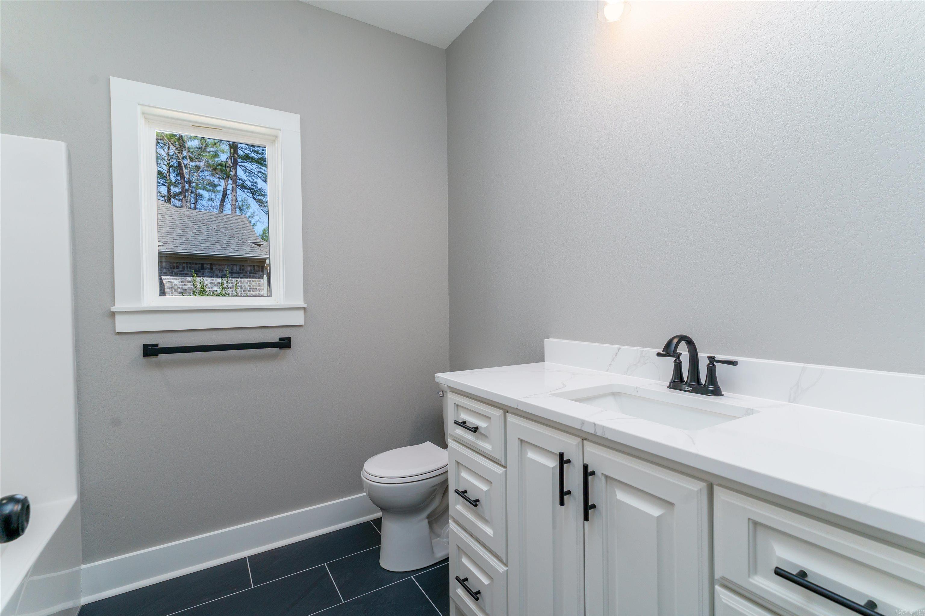 44  Cresta  Hot Springs Village, AR
