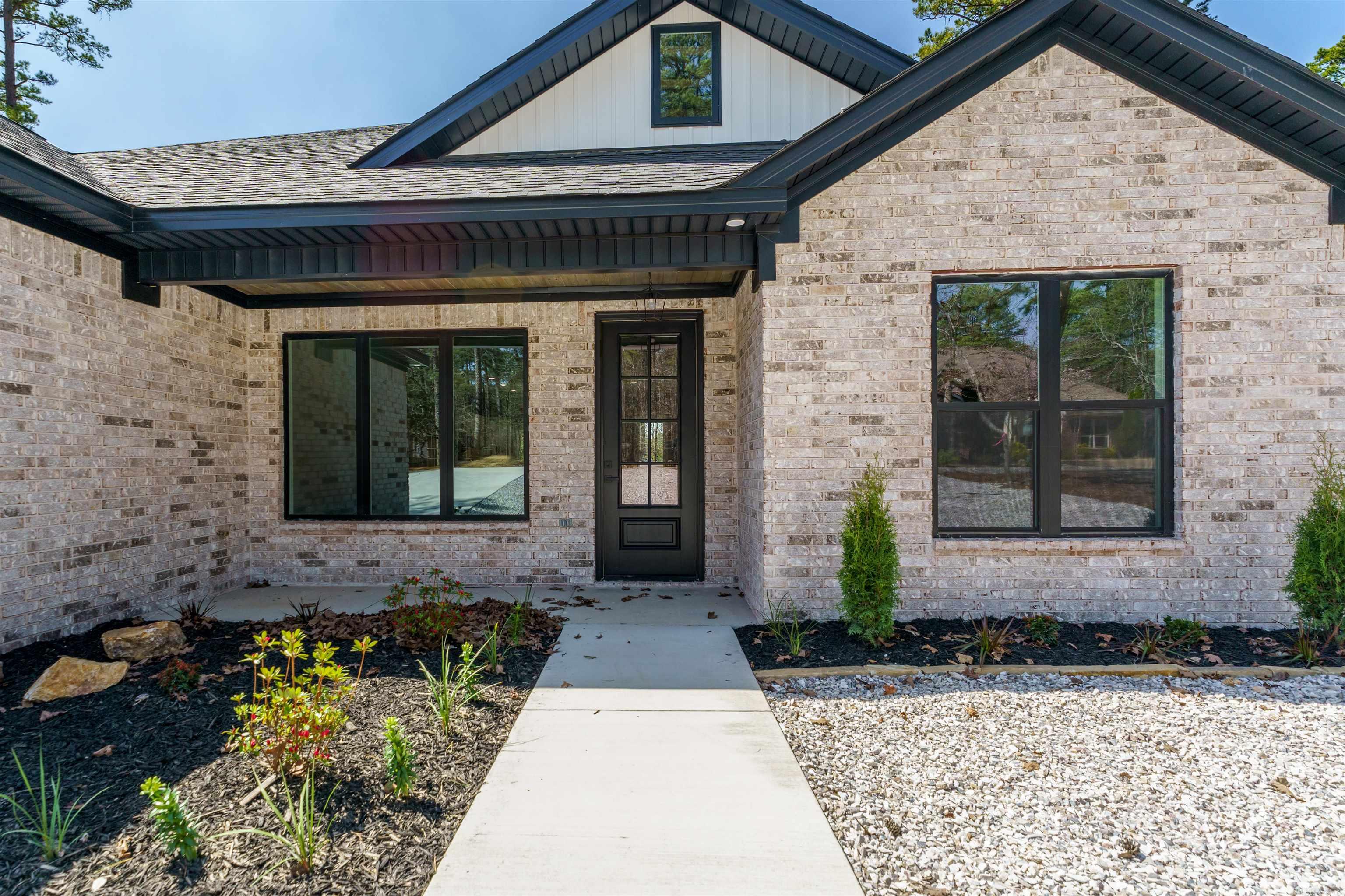 44  Cresta  Hot Springs Village, AR