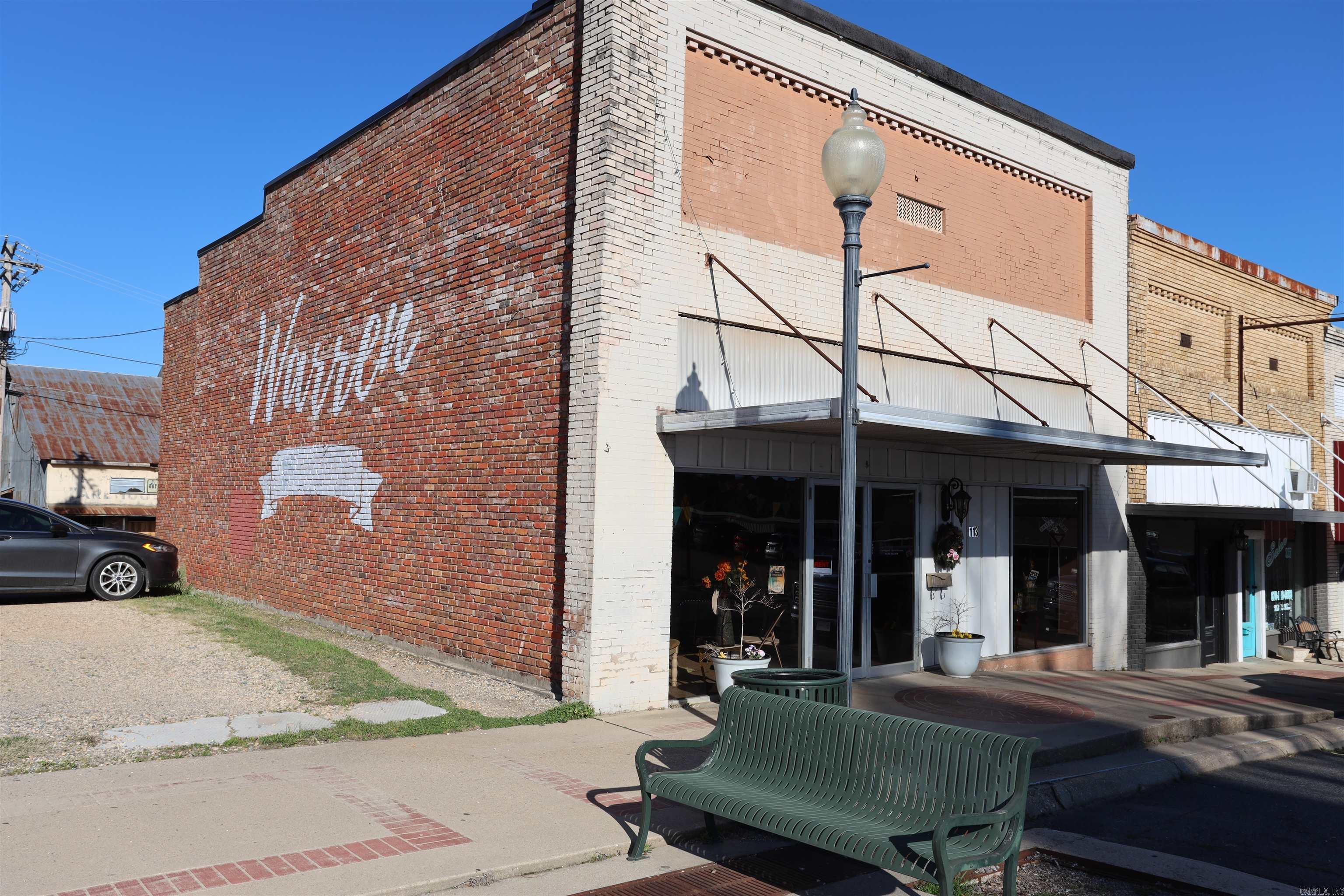 113 N Main  Warren, AR