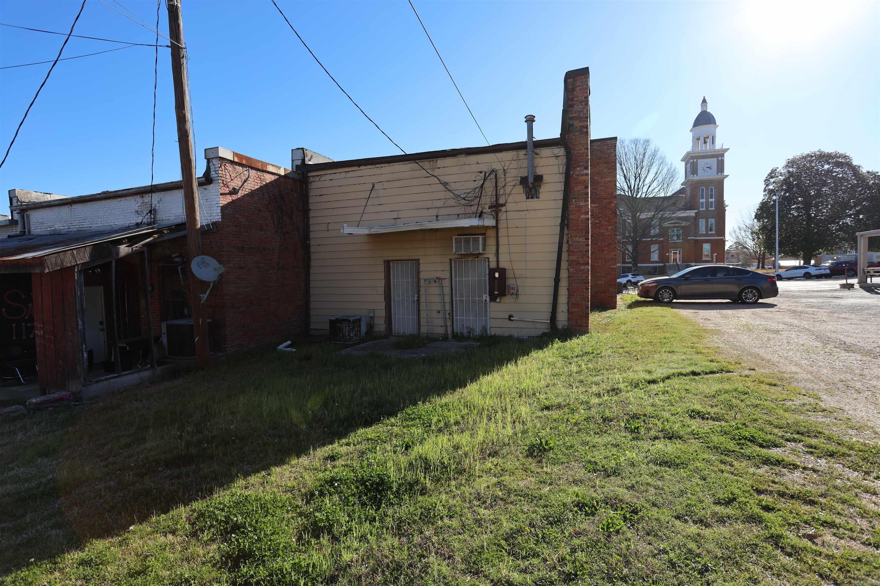 113 N Main  Warren, AR