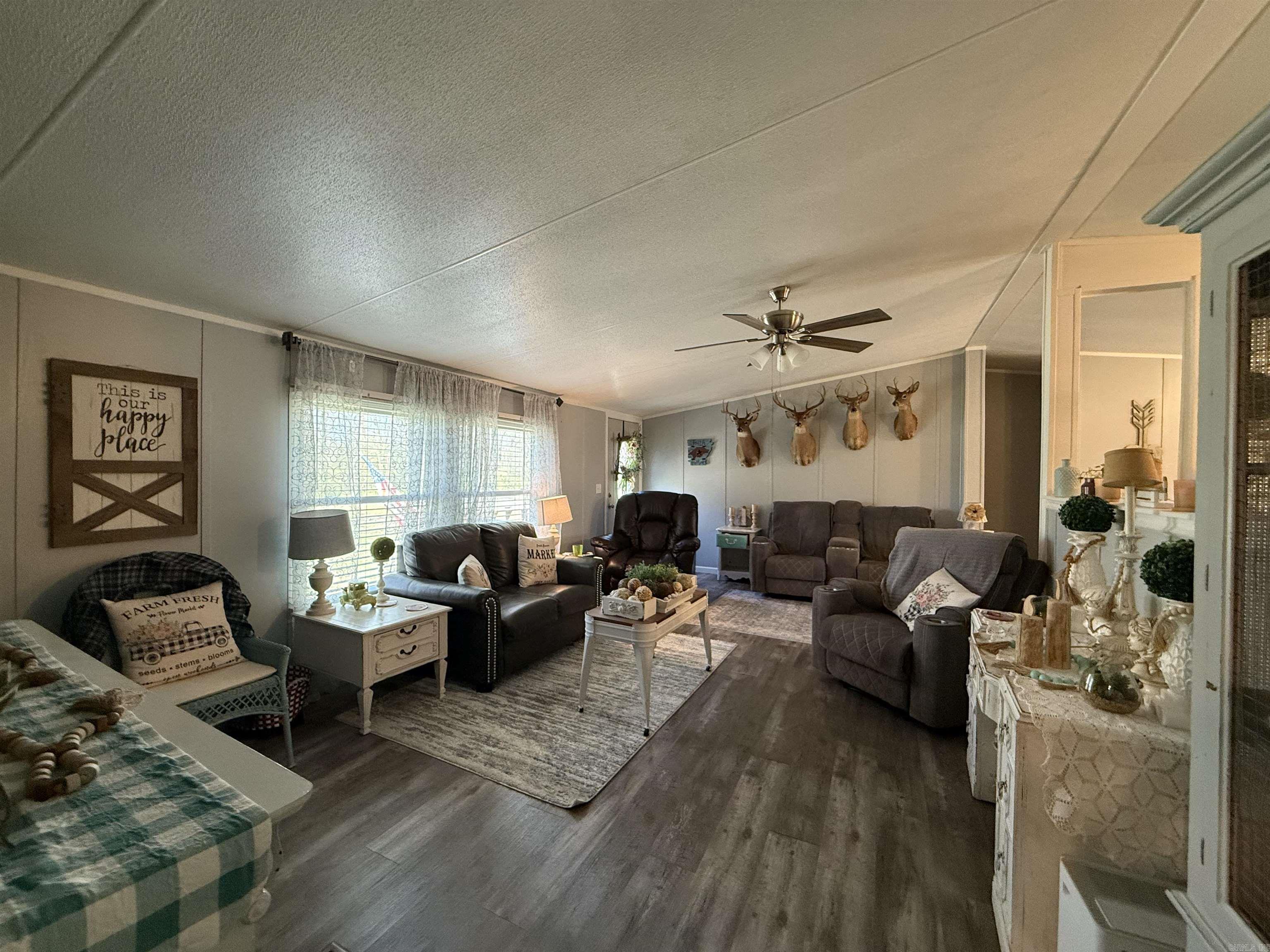 164  Murray  Hunter, AR