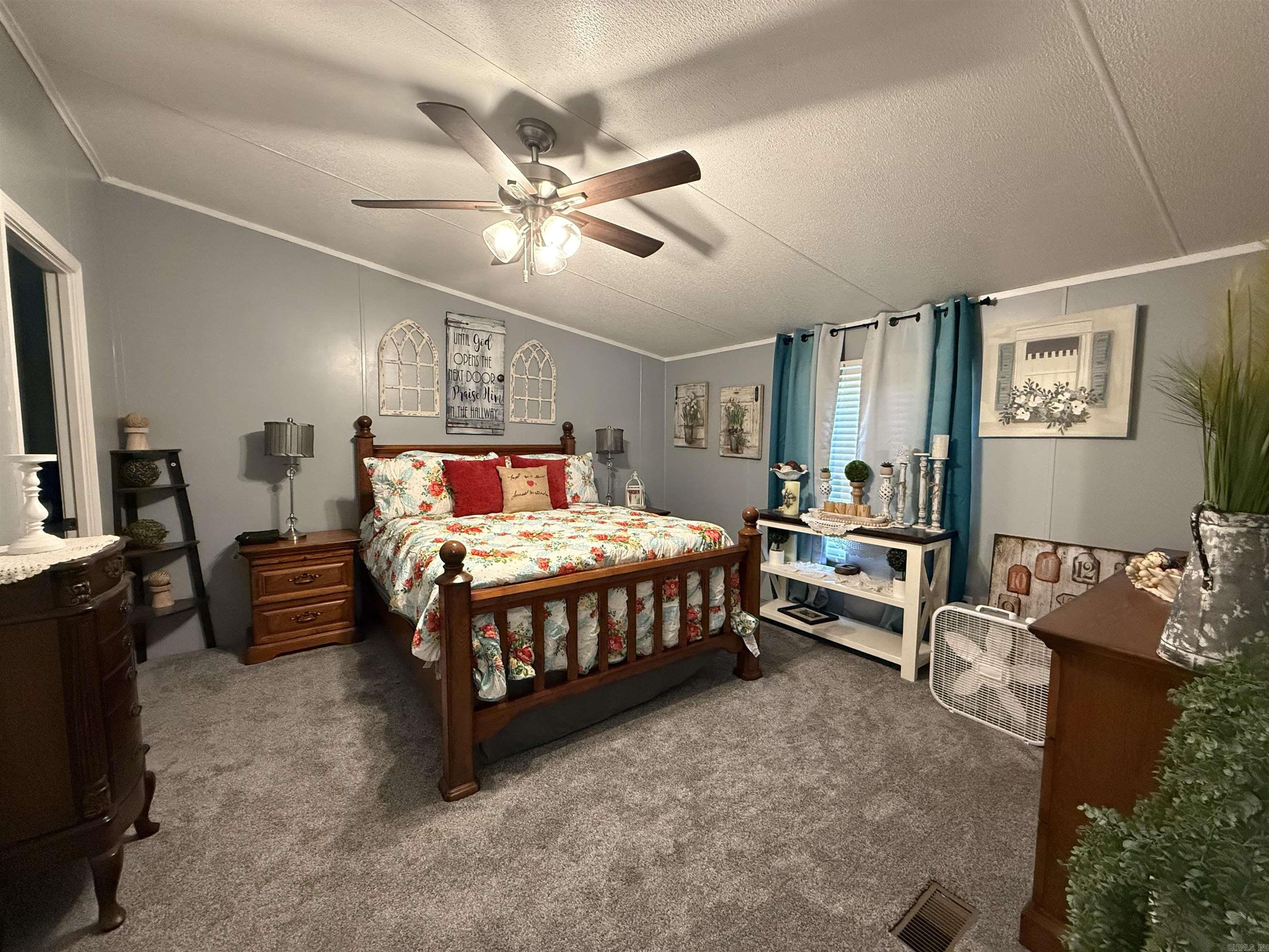 164  Murray  Hunter, AR