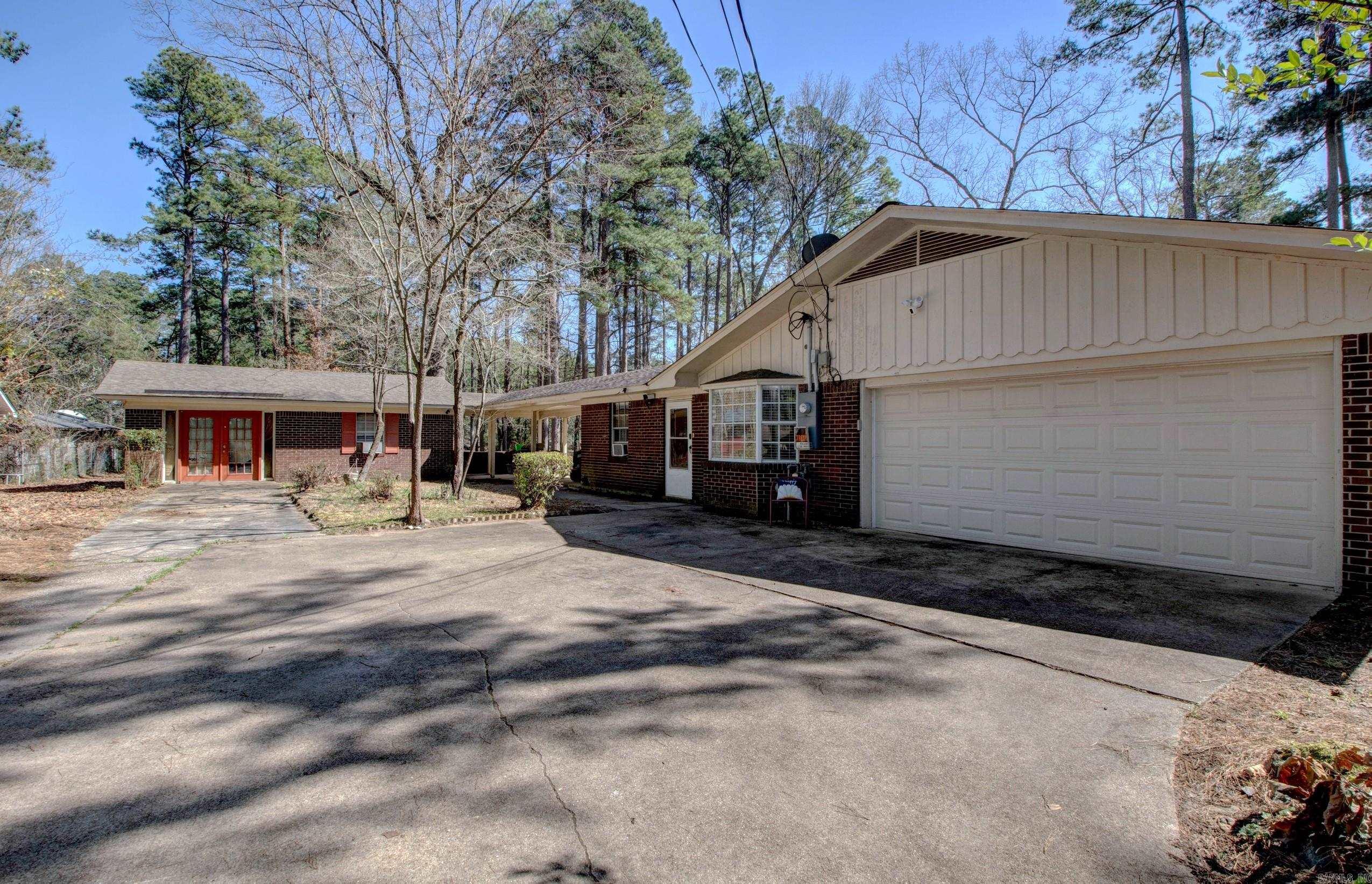 106  Pine Forest  Fordyce, AR