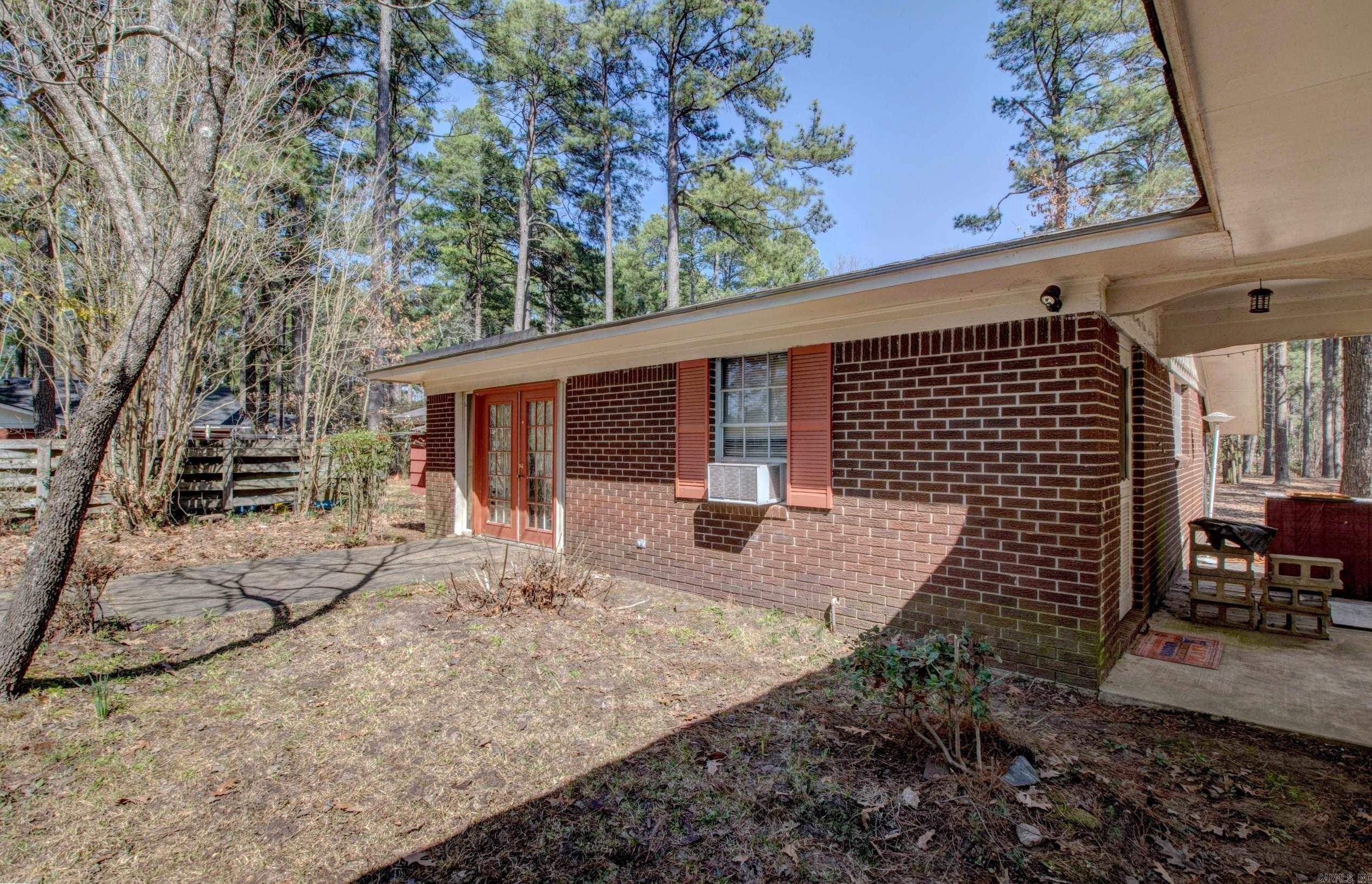 106  Pine Forest  Fordyce, AR