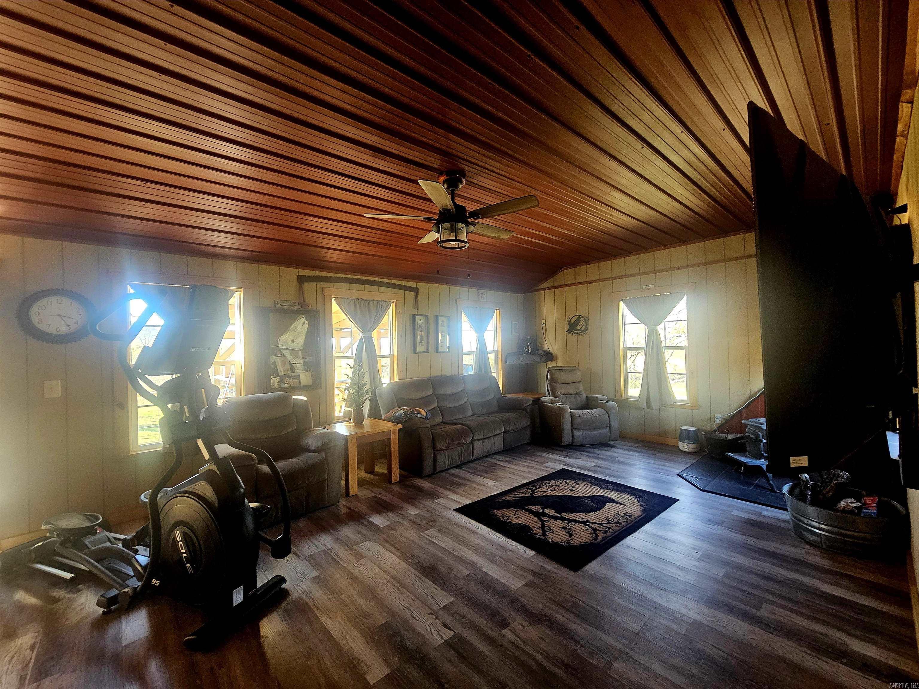 1826 Marsena Road Marshall, AR 72650