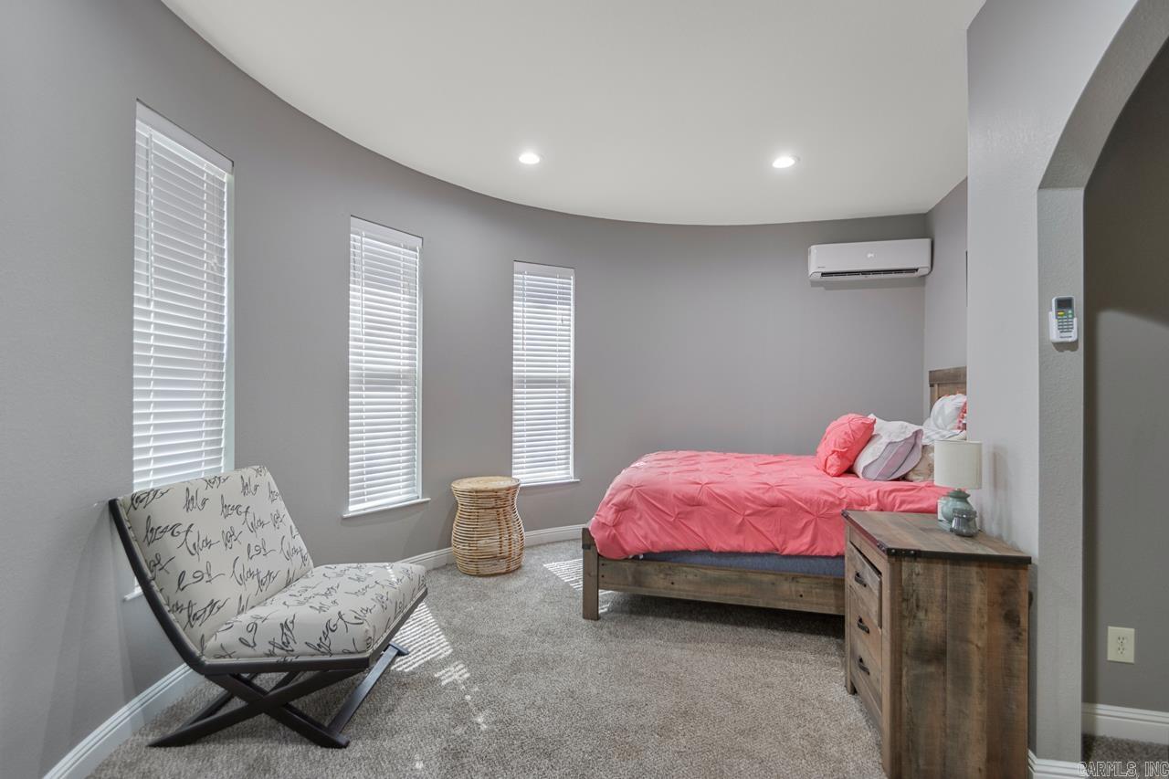 1045  Scarlett  Bauxite, AR