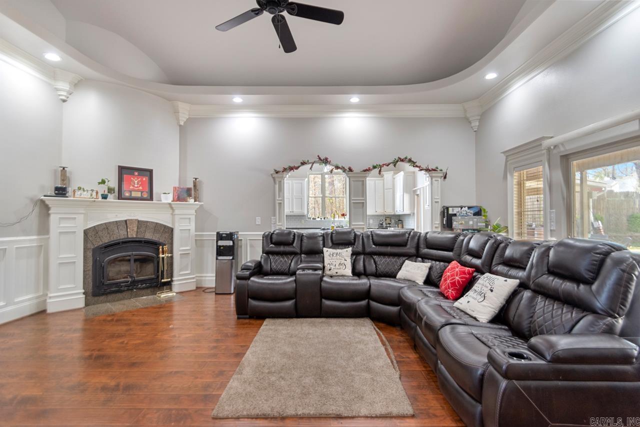 1045  Scarlett  Bauxite, AR