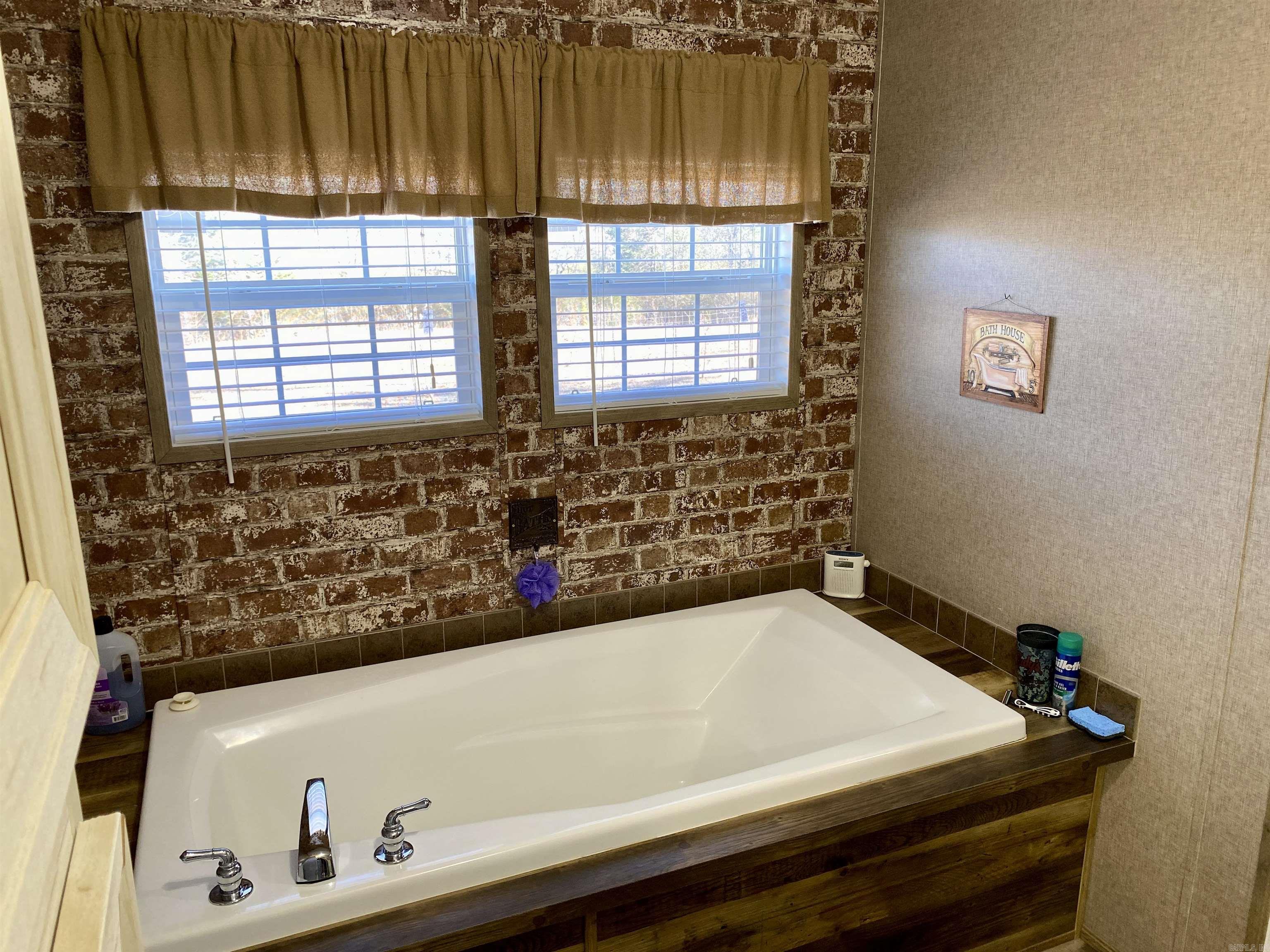 252  Private Road 3317  Clarksville, AR
