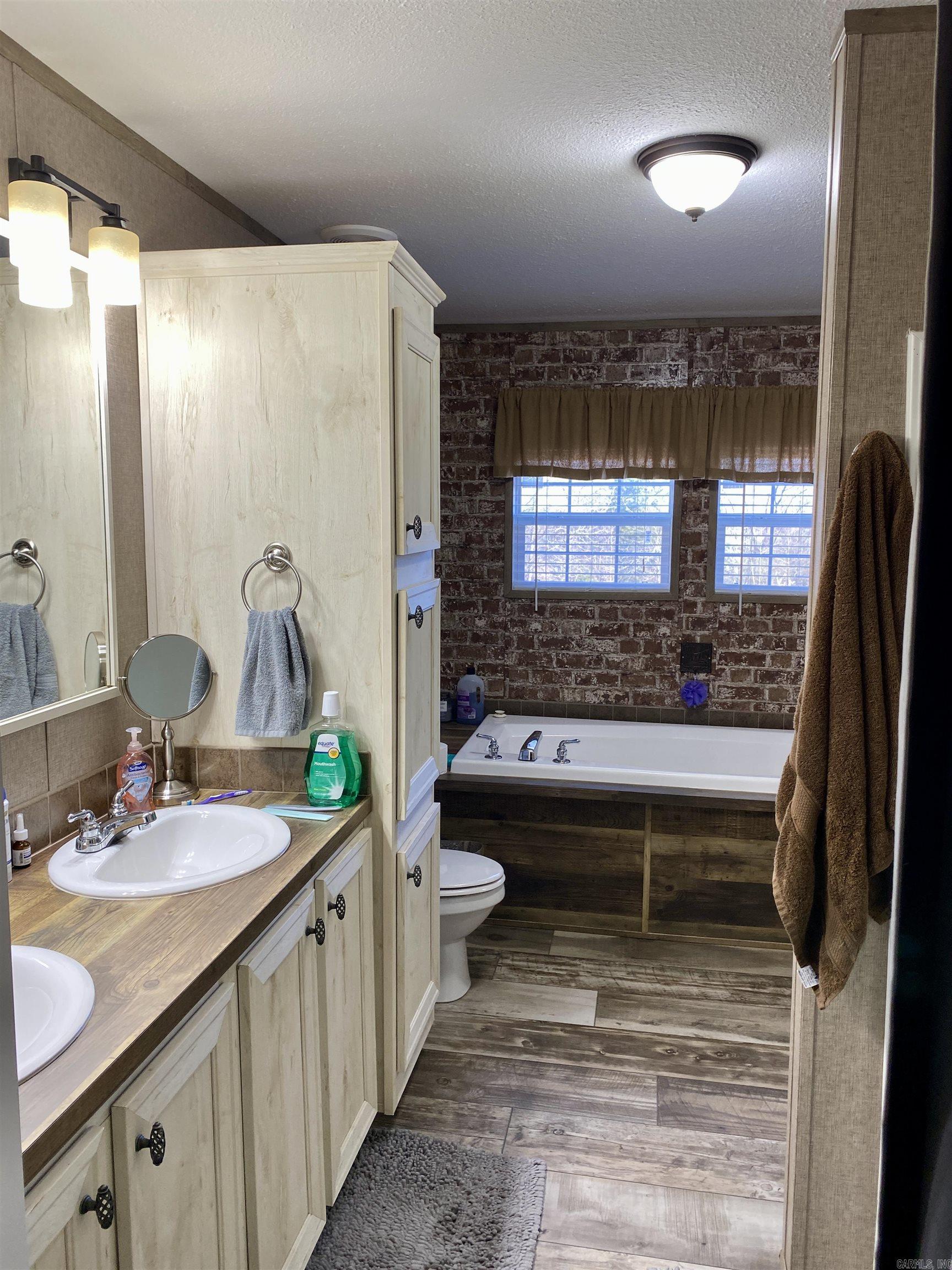 252  Private Road 3317  Clarksville, AR
