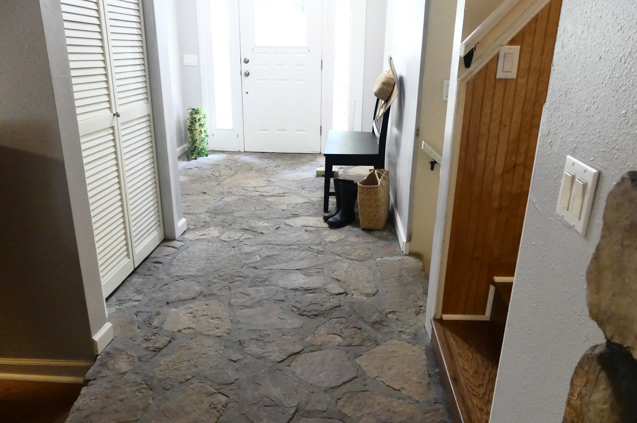 600 W Clayton St Hardy, AR 72542