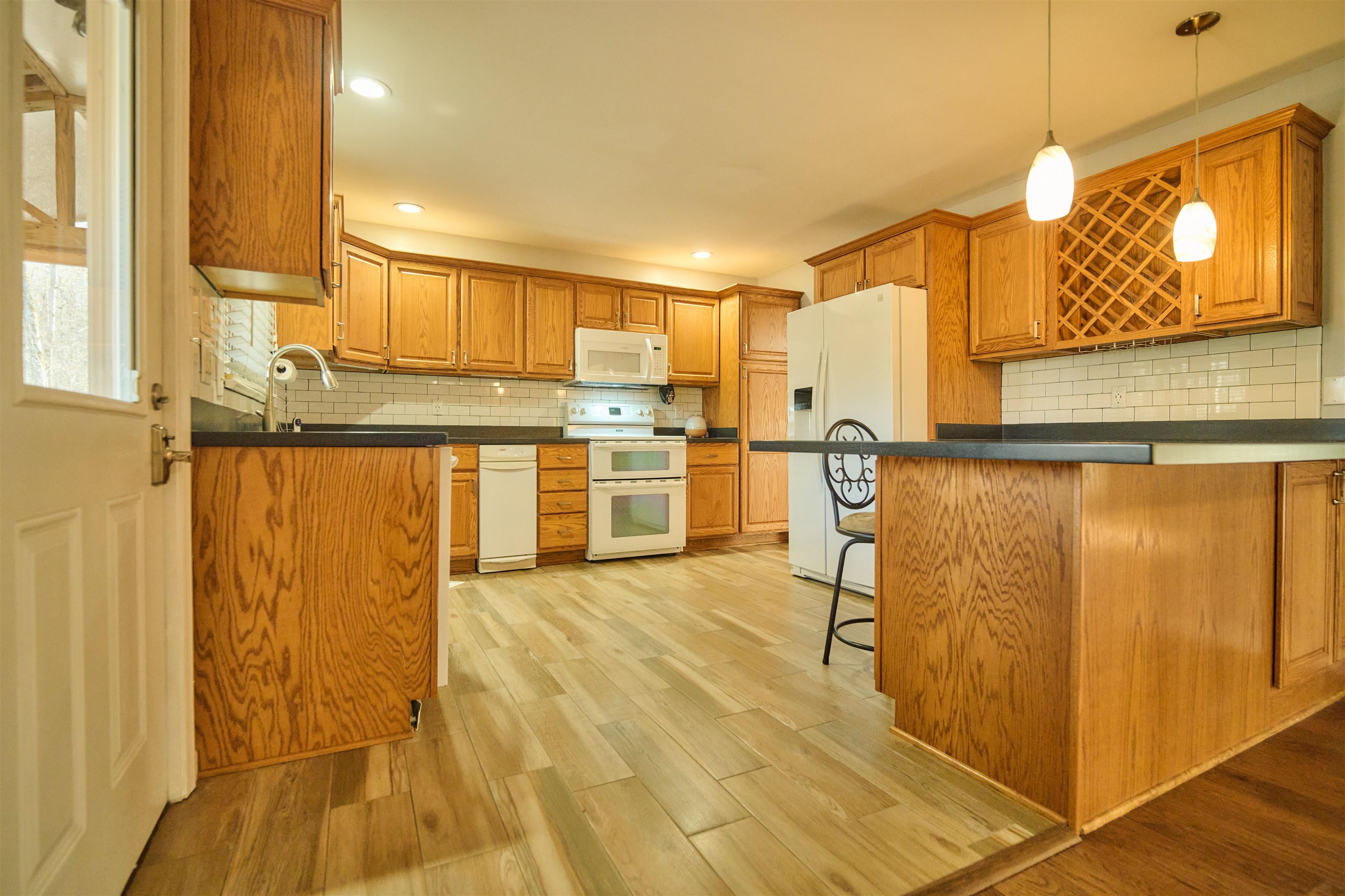 600 W Clayton St  Hardy, AR