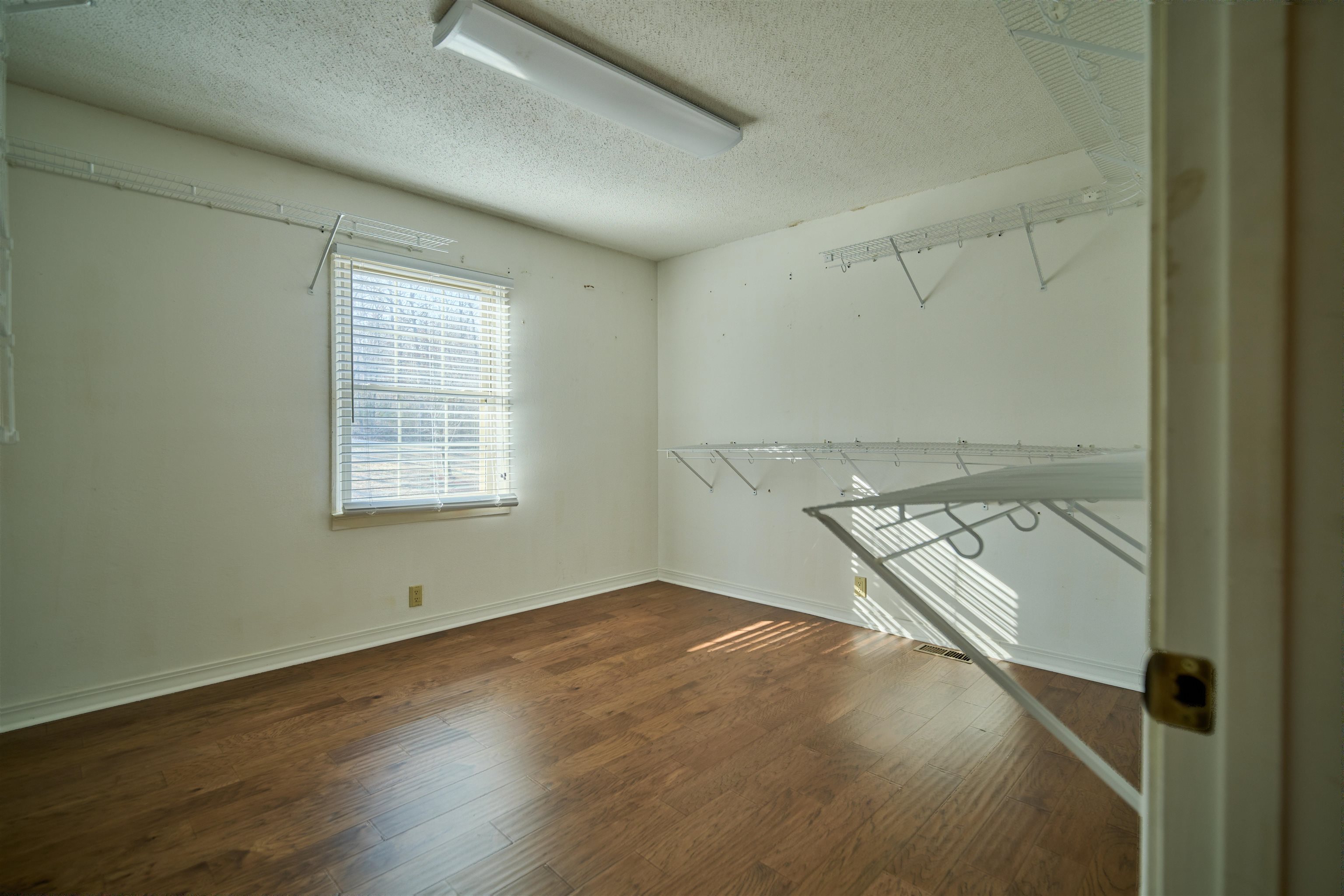600 W Clayton St  Hardy, AR
