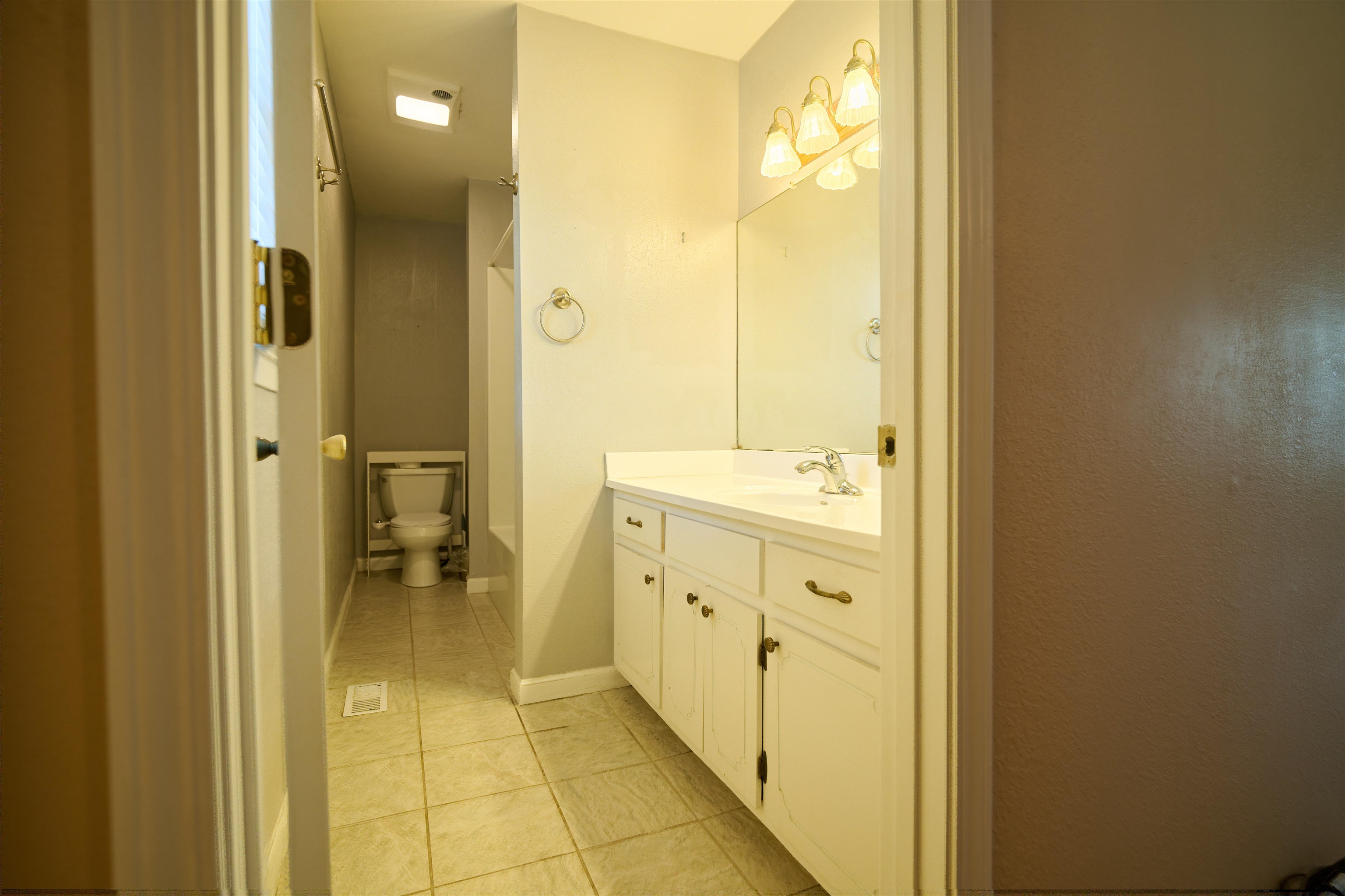 600 W Clayton St Hardy, AR 72542