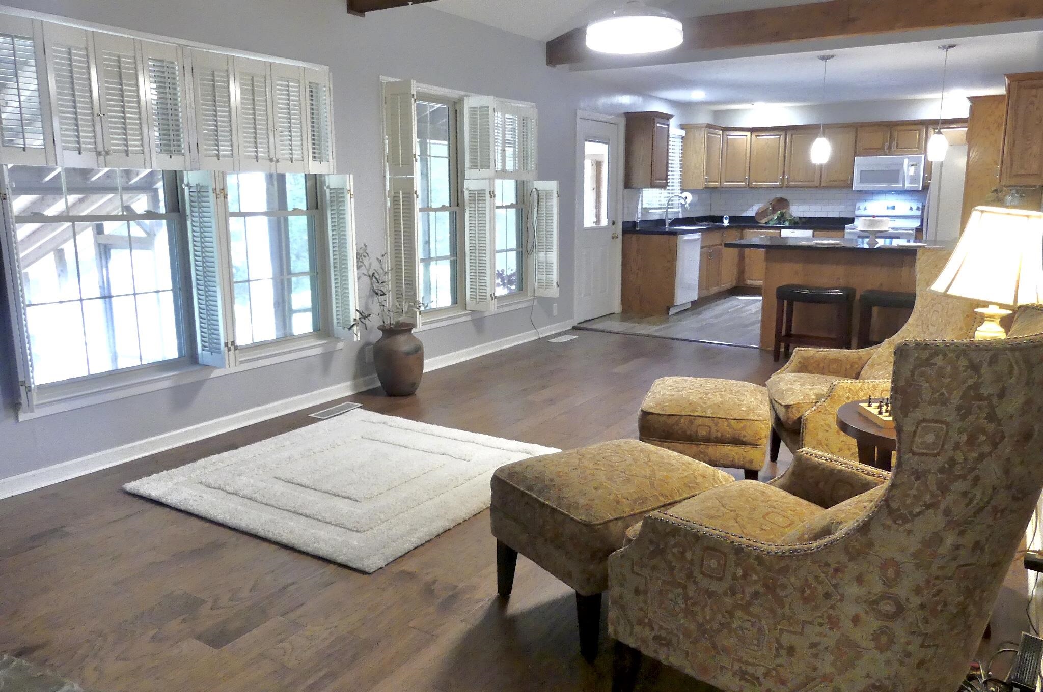 600 W Clayton St Hardy, AR 72542