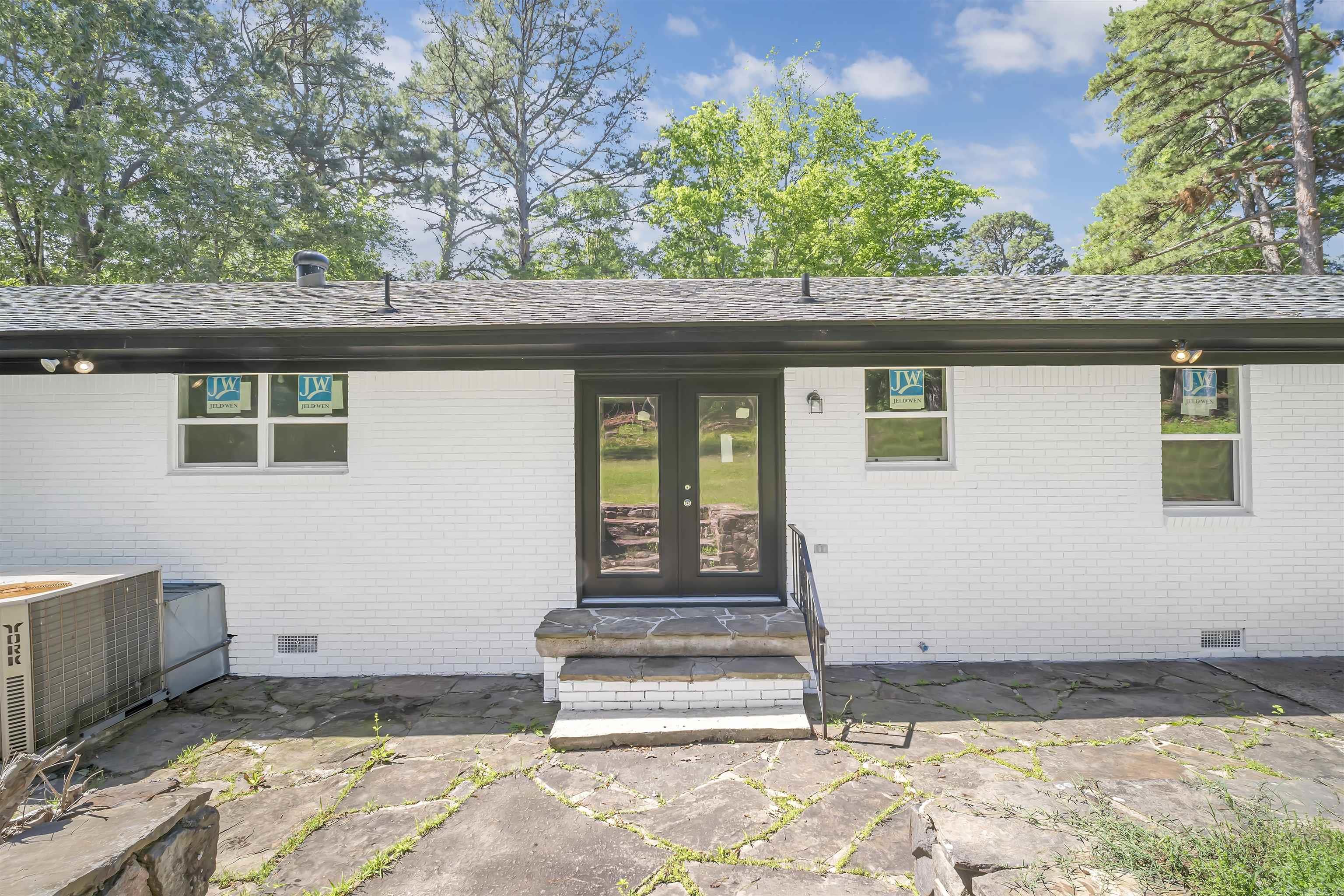 922  Scenic  Perryville, AR