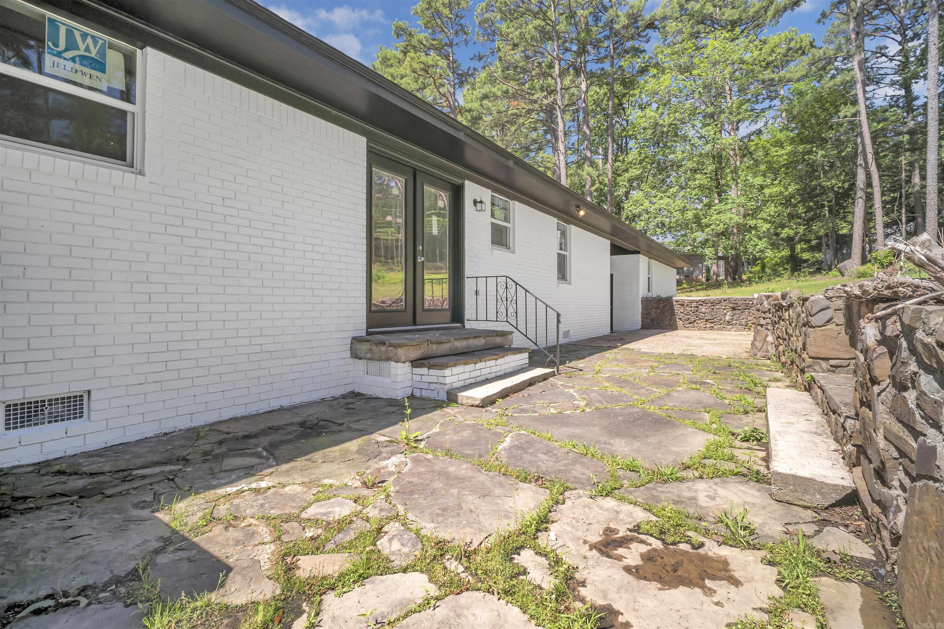 922  Scenic  Perryville, AR