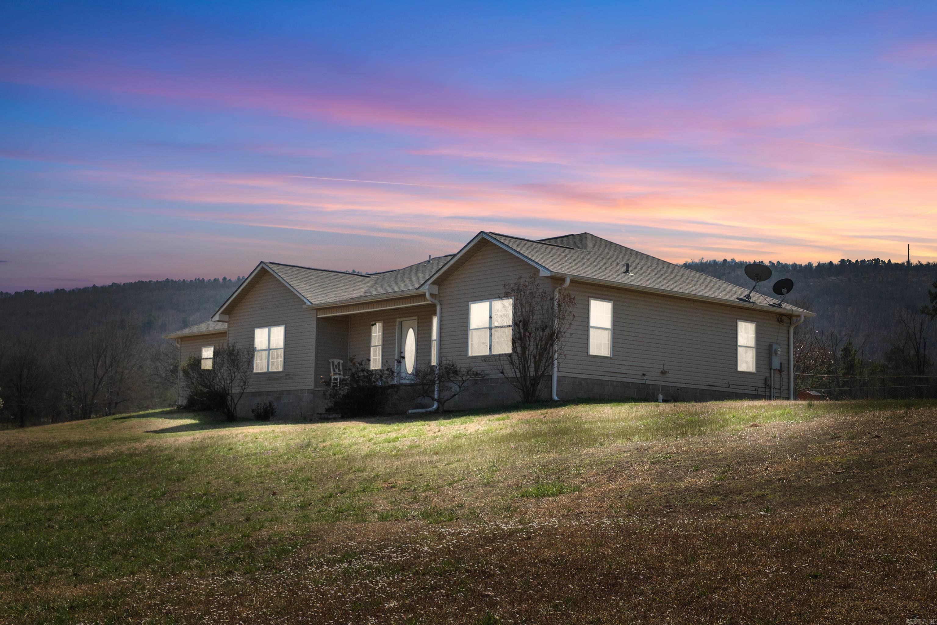 127  Mountain Meadow  Hot Springs, AR