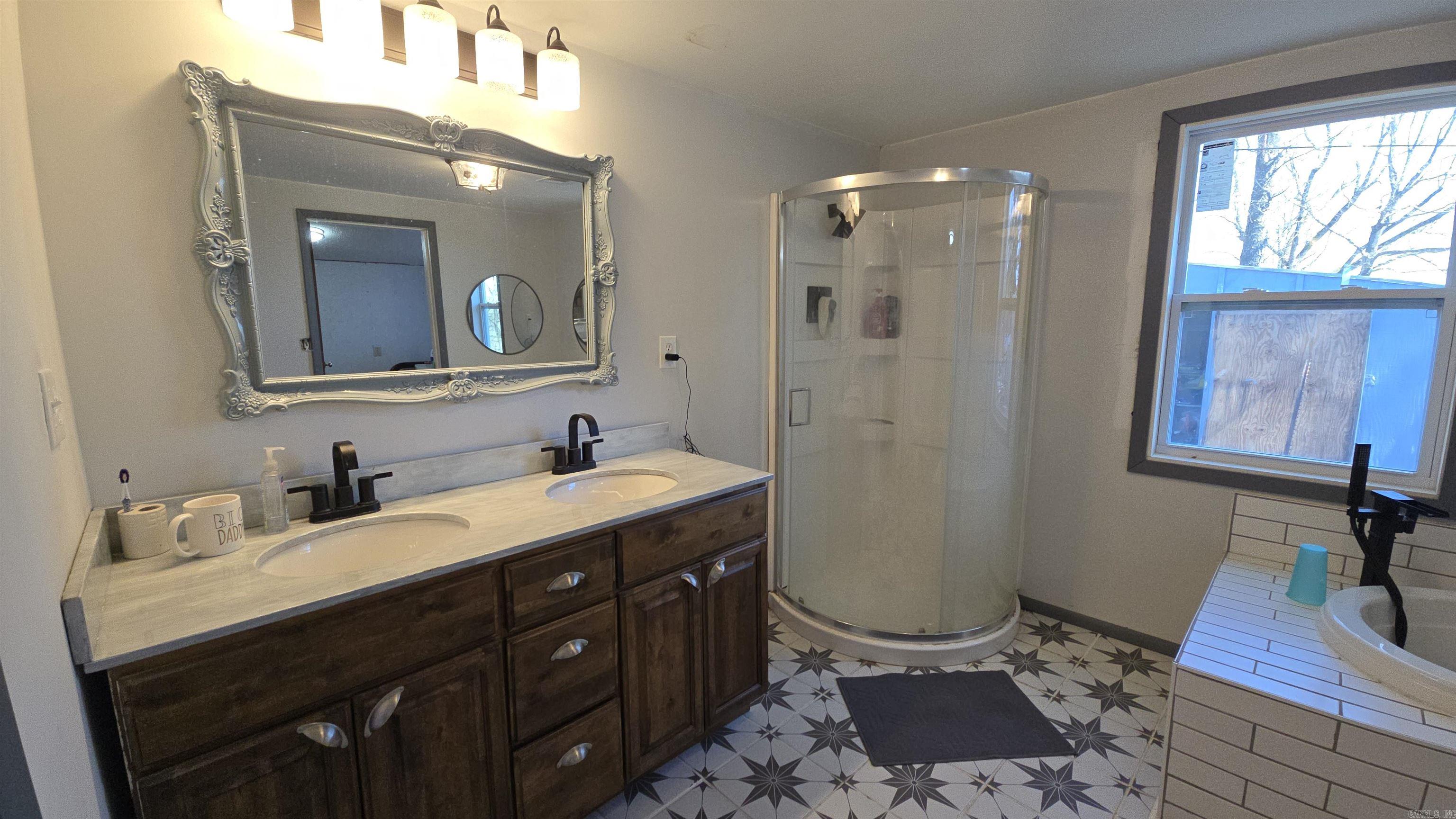 2430  Claxton  Cushman, AR