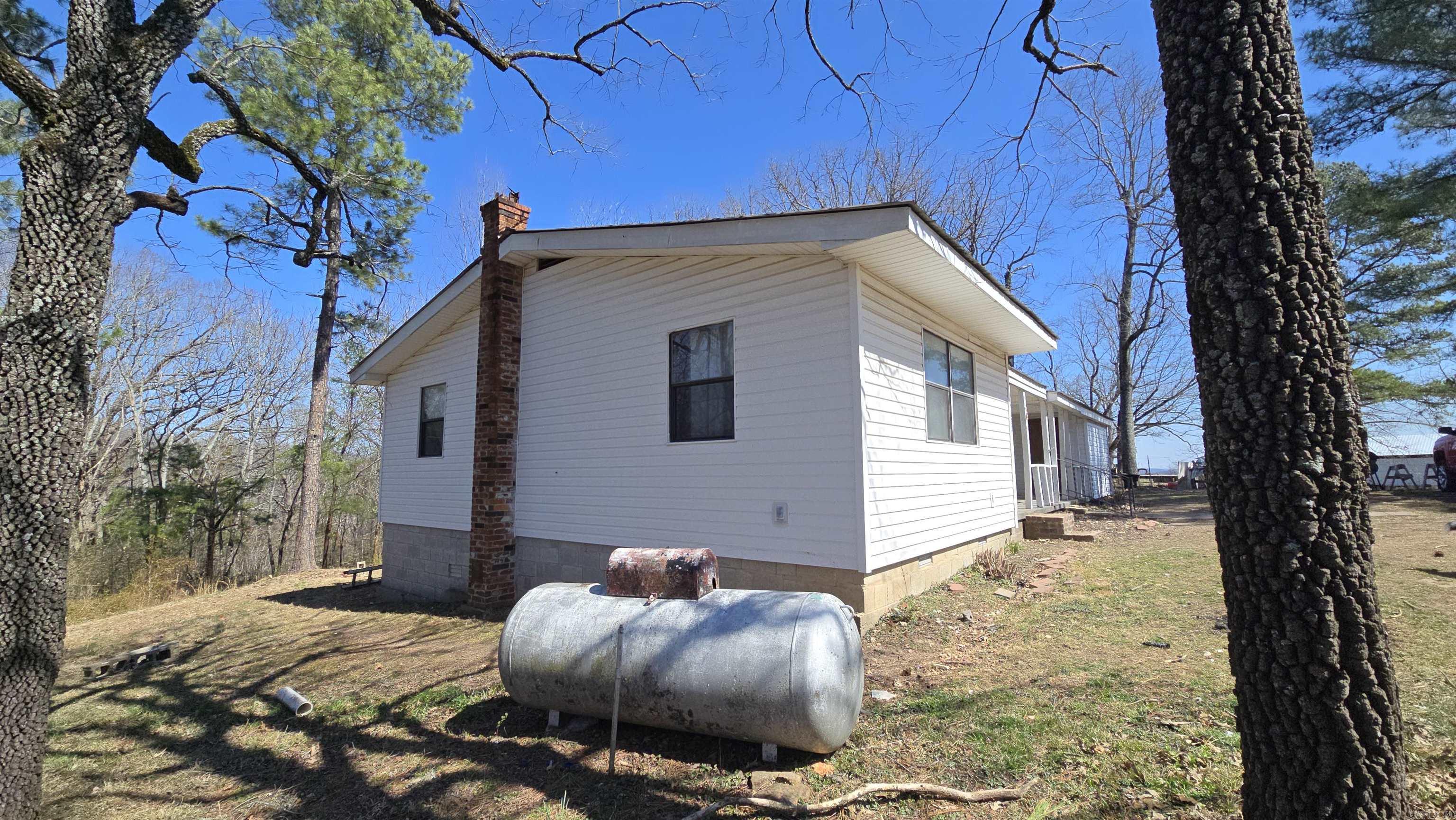 2430  Claxton  Cushman, AR
