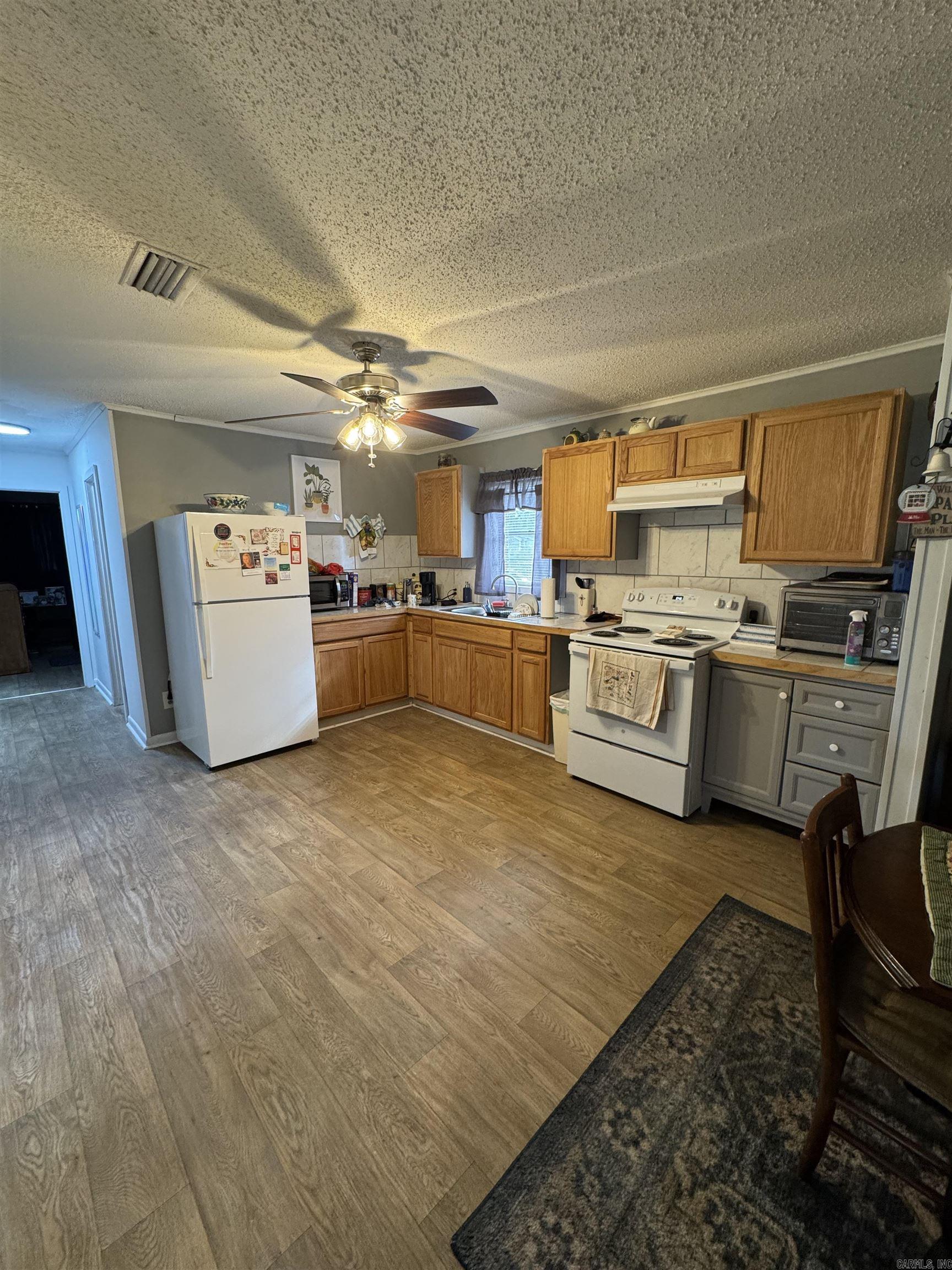 700  Thompson  McGehee, AR