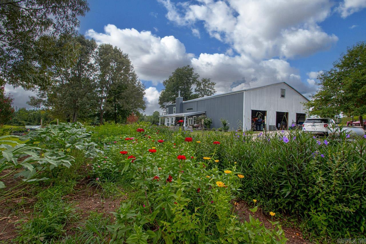 1338  Gray Loop  Leola, AR