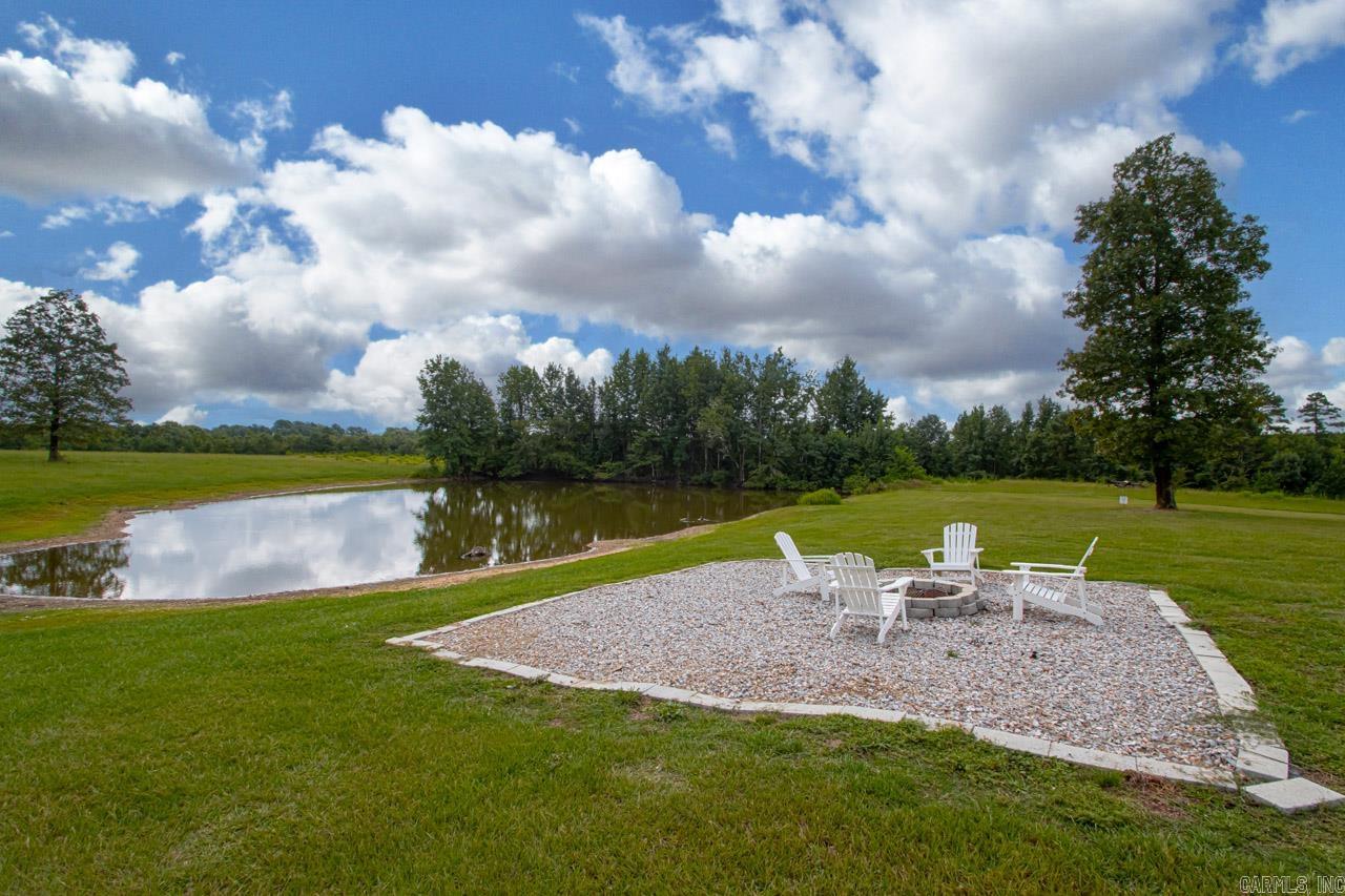 1338  Gray Loop  Leola, AR