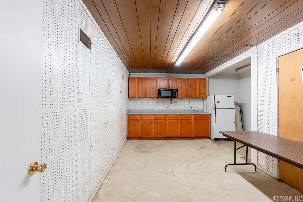 17053 S Hwy 65  Damascus, AR