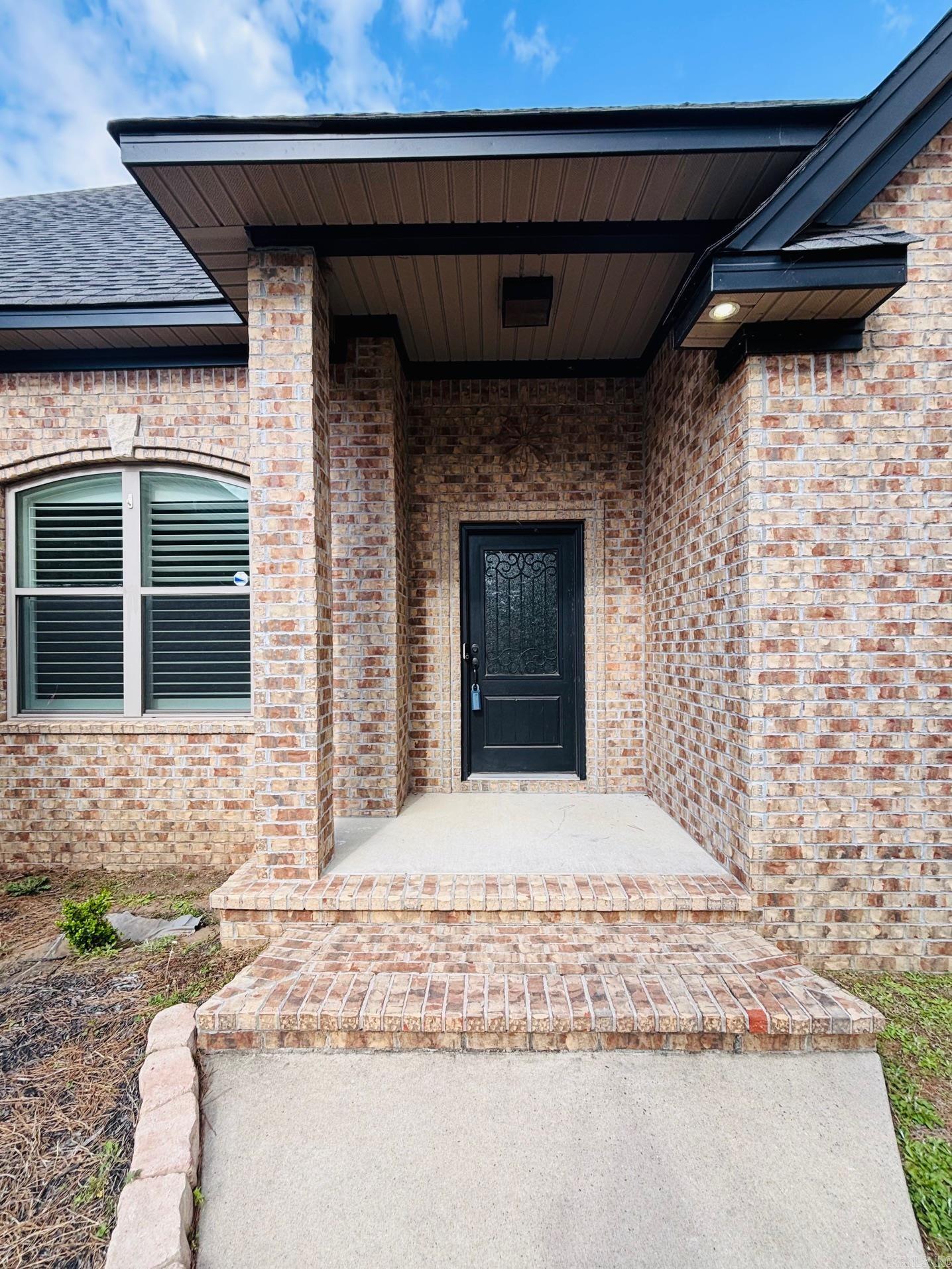 5624  Shore  Hensley, AR