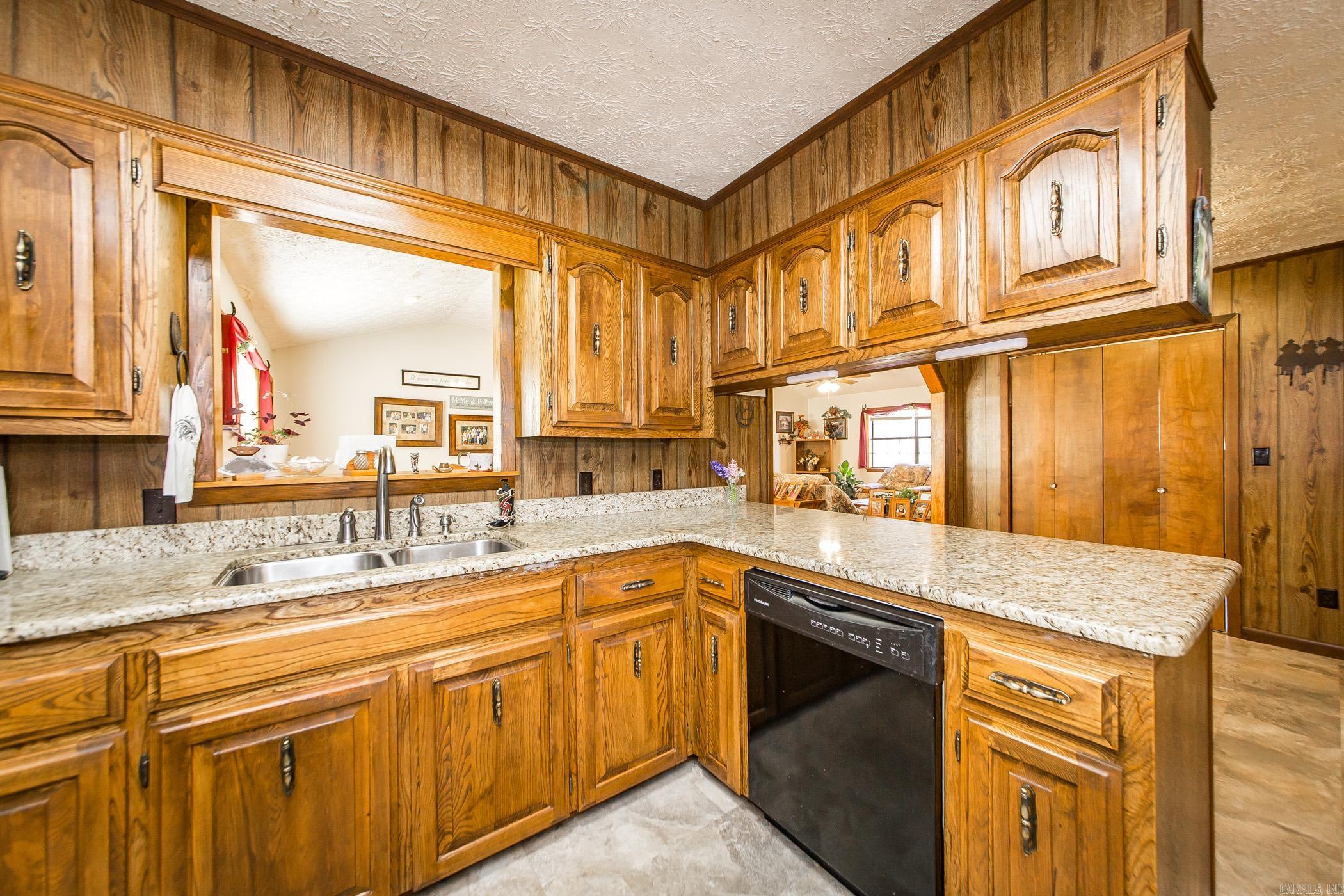 820  Highway 95 E  Clinton, AR