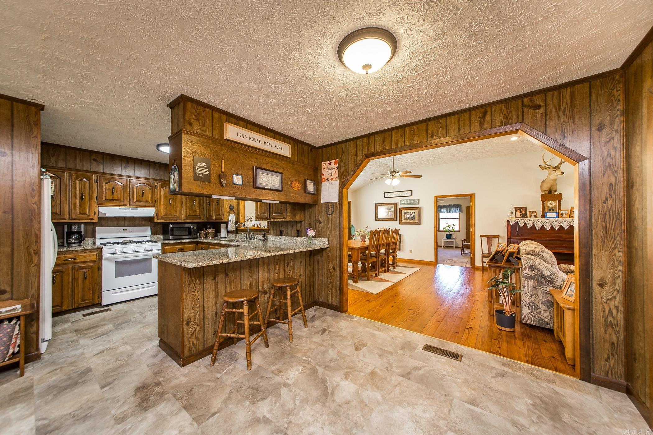 820  Highway 95 E  Clinton, AR
