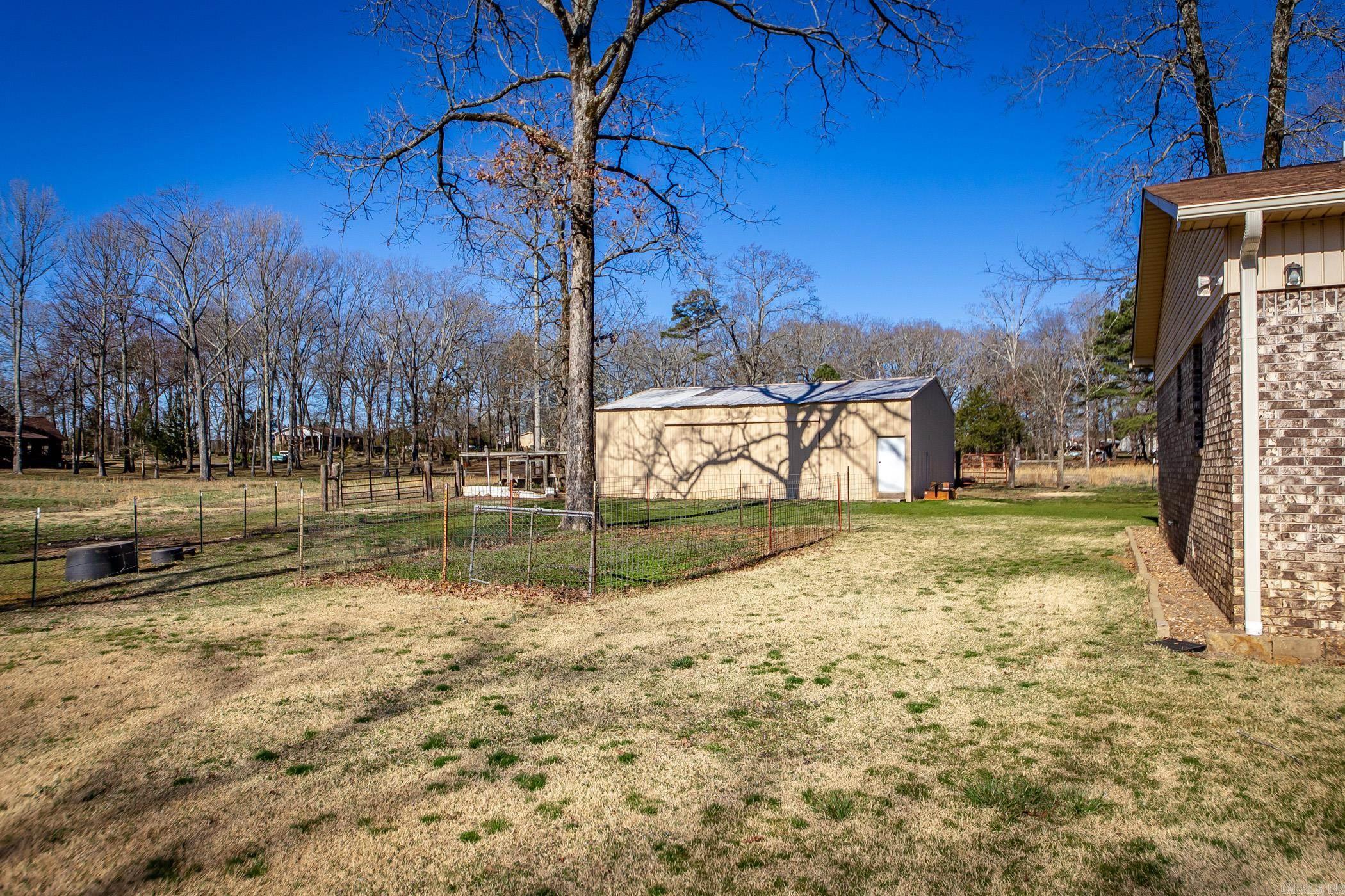 820  Highway 95 E  Clinton, AR